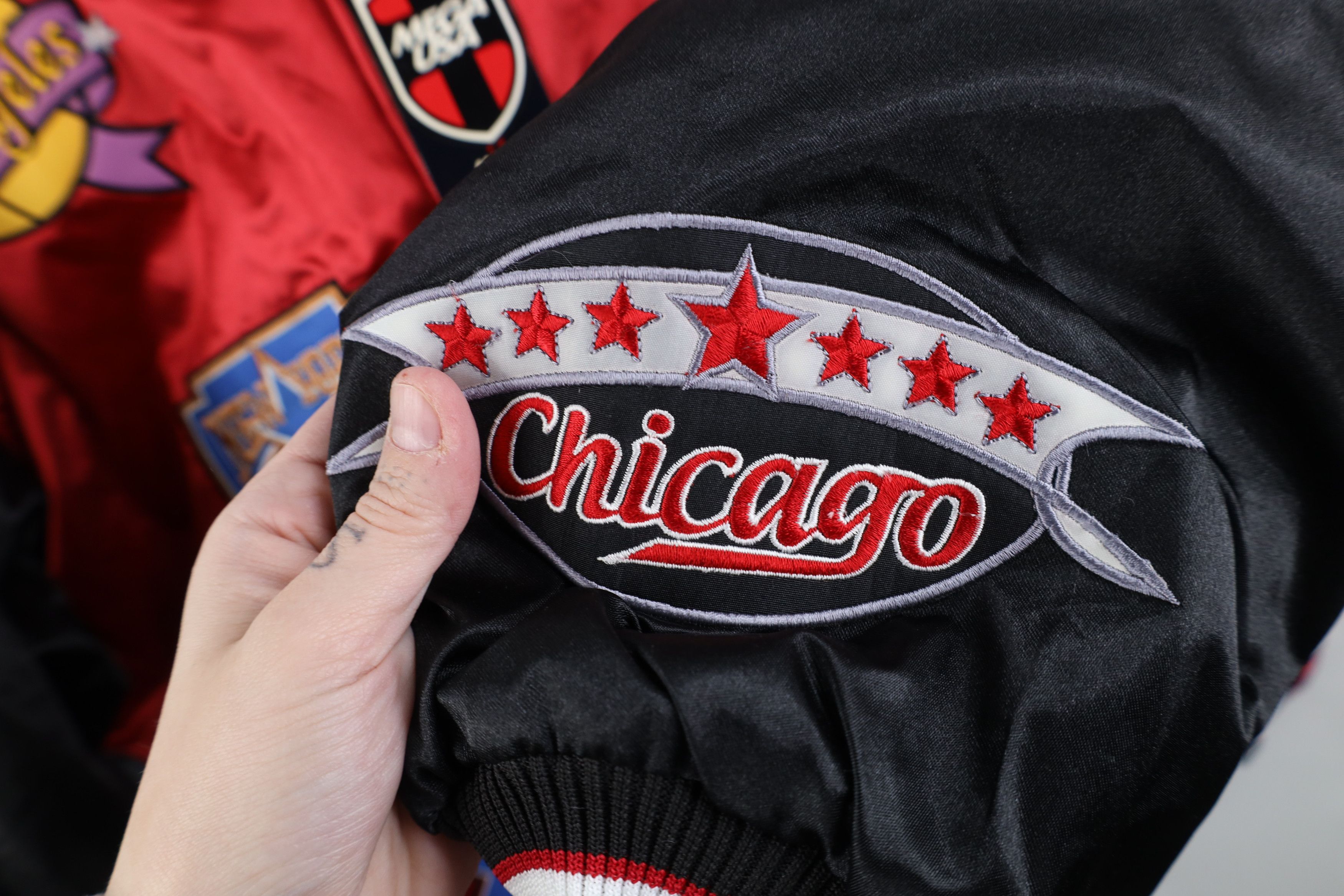 Vintage Deadstock Vintage 90s Quilted Satin Bomber Jacket Red Size US XXL / EU 58 / 5 - 9 Thumbnail