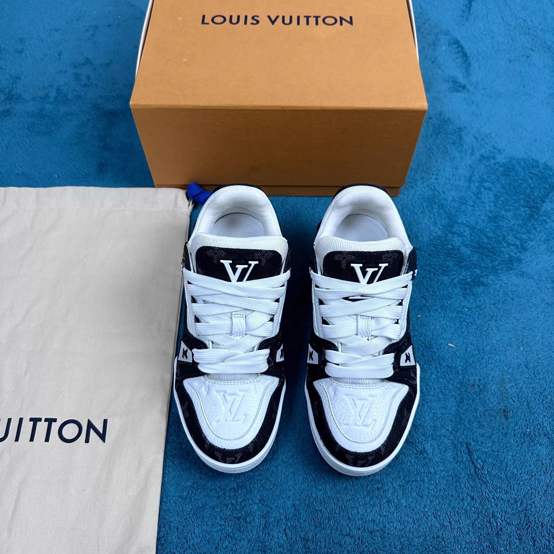 Louis Vuitton LV Trainer Black White Panda Allover Print Denim 35 Size US 4.5 / IT 34.5 - 1 Thumbnail