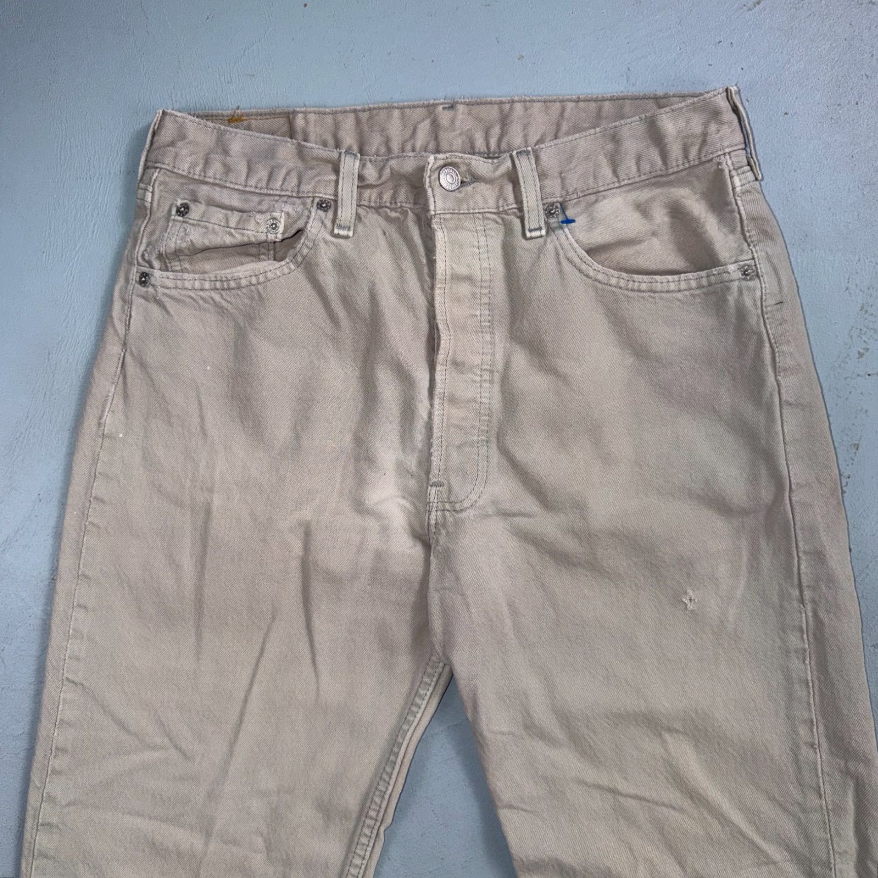 Levi's VINTAGE Levi's 501 Jeans Beard USA 90s - Light Wash Beige Straight Leg 34x32 Men Regular Mid Rise 5-Pocket Denim Button Fly Size US 34 / EU 50 - 2 Thumbnail