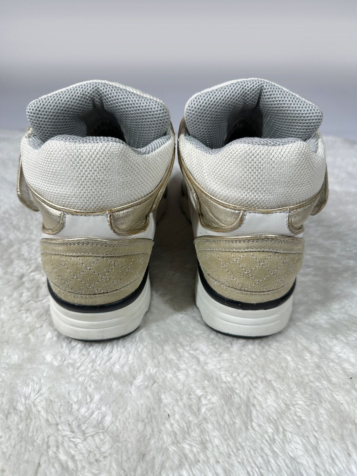 Chanel Chanel CC High Top Sneakers White Gold Authentic 39 Size US 8 / IT 38 - 10 Thumbnail