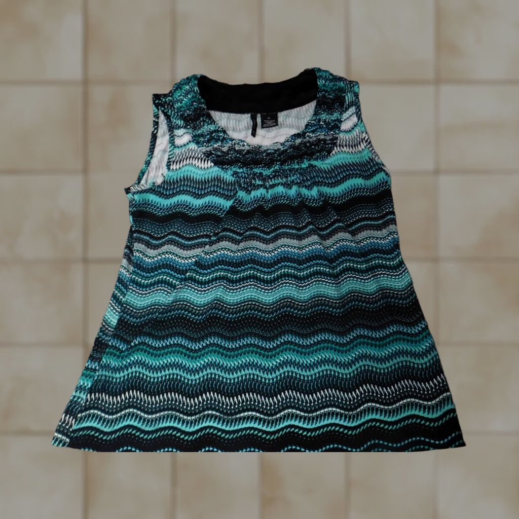 Vintage New Directions Womens Blouse PL Petites Green Knit Striped Stretch Sleeveless Crew Neck Pullover Casual Shirt Womens Brand: New Directions Size L / US 10 / IT 46 - 1 Thumbnail
