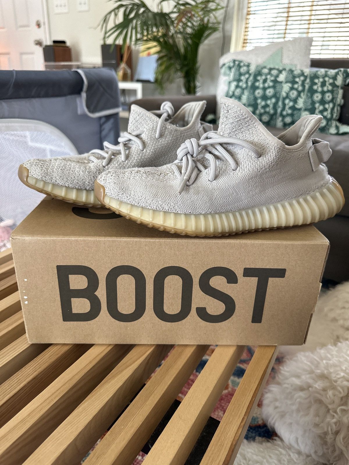 Adidas × Yeezy Yeezy Boost 350 Sesame V2 Size US 7.5 / EU 40-41 - 1 Thumbnail
