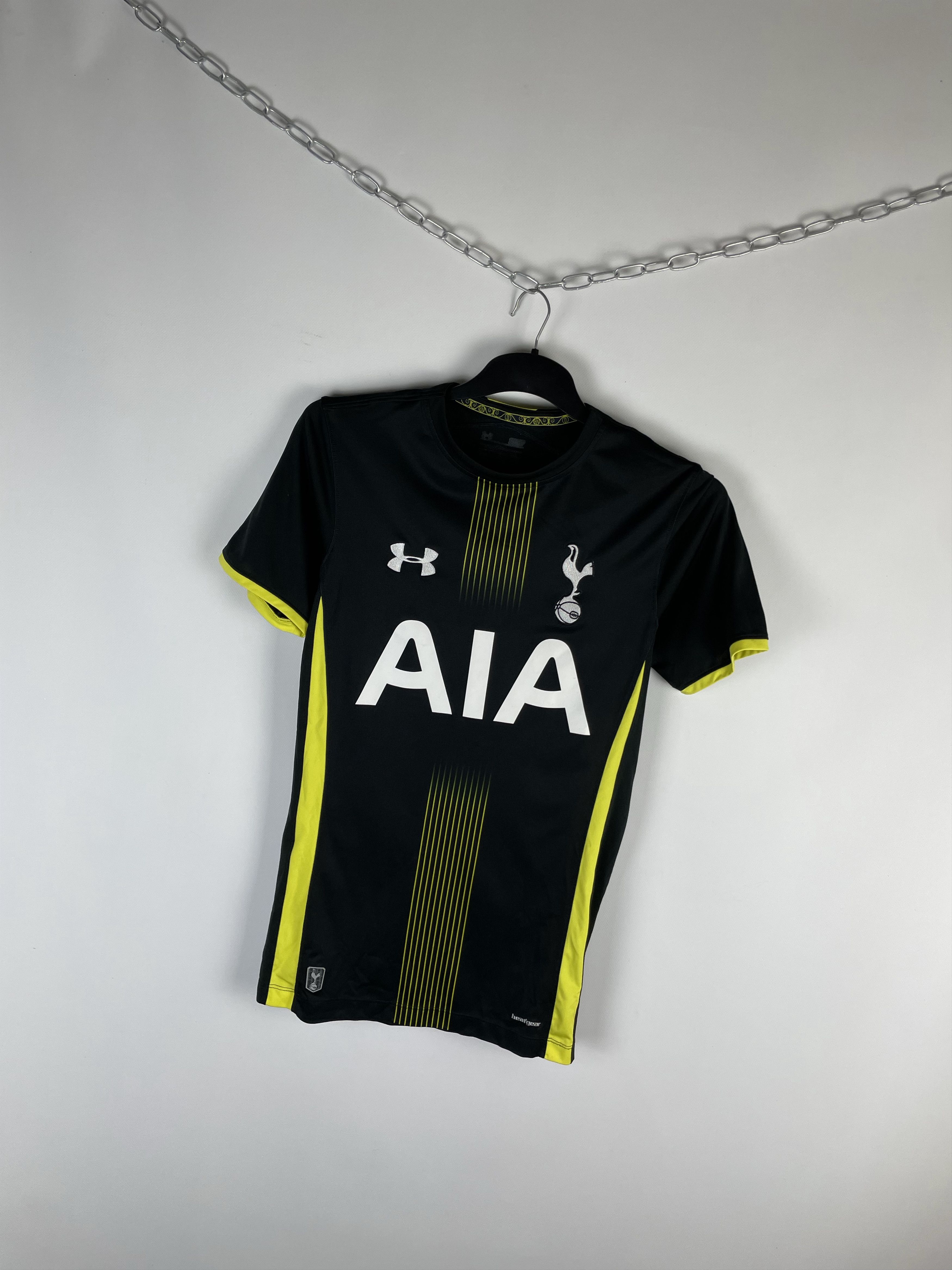 Under Armour UNDER ARMOUR TOTTENHAM HOTSPUR SOCCER JERSEY RETRO Size US S / EU 44-46 / 1 - 2 Thumbnail