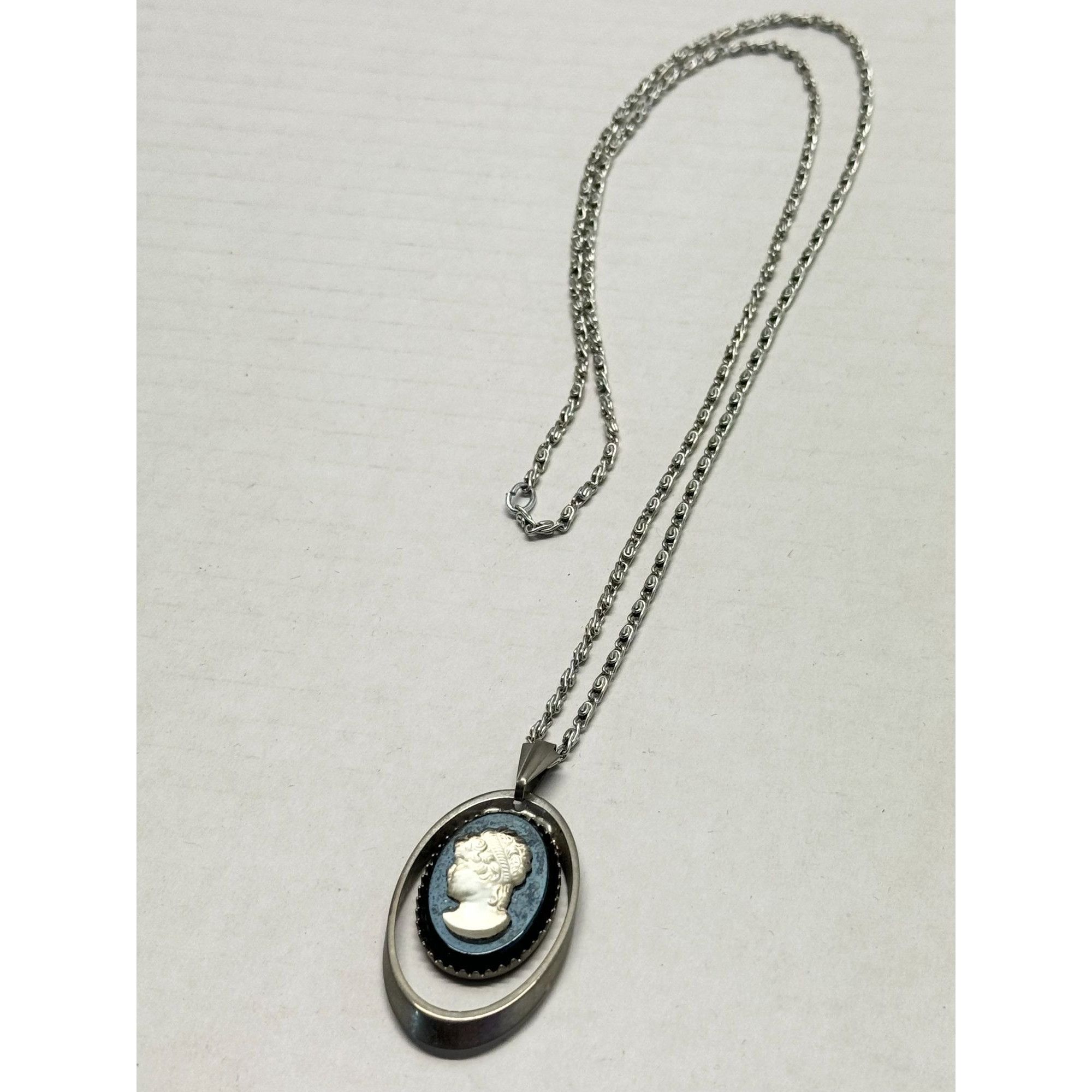 Vintage Vintage silver cameo necklace Size ONE SIZE - 2 Thumbnail