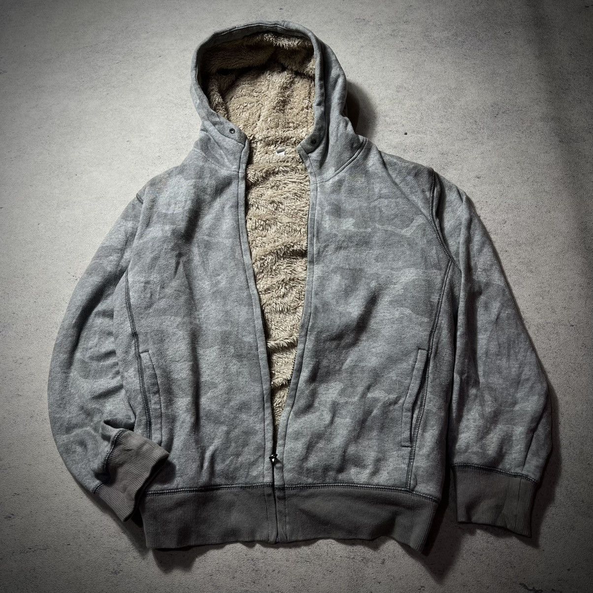 Japanese Brand Japanese Y2k Camo Fur Sherpa Grunge Punk Gothic Style Hoodie Size US L / EU 52-54 / 3 - 1 Thumbnail