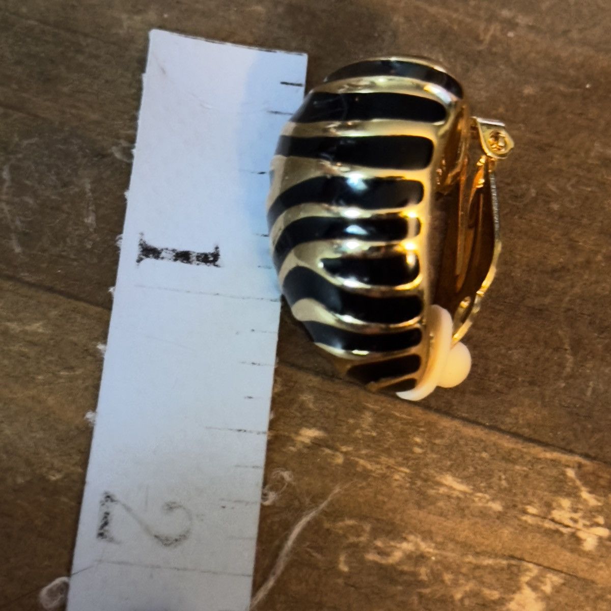 Joan Rivers Vintage Joan Rivers zebra striped clip on earrings Size ONE SIZE - 2 Thumbnail