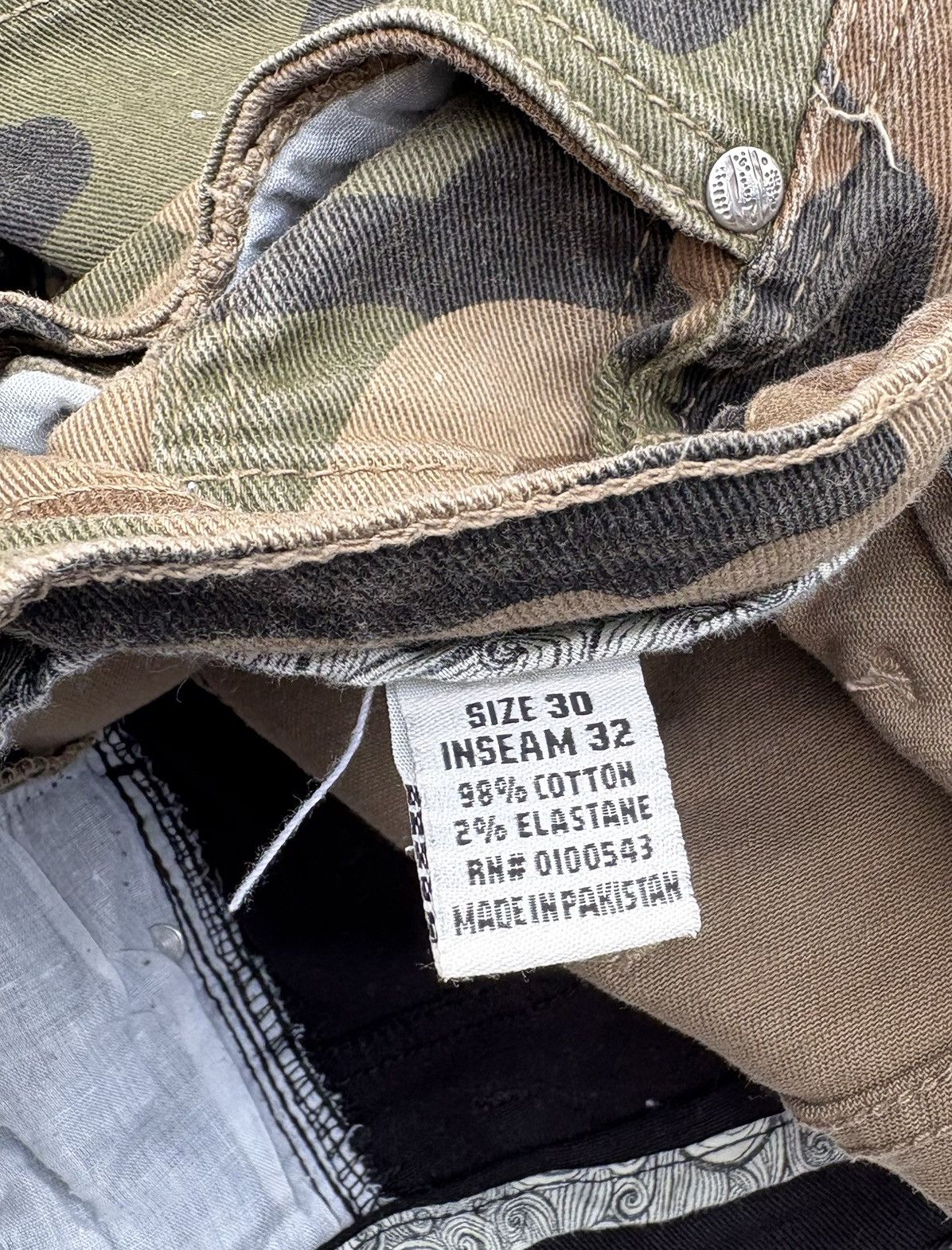 Other FRWD Denim Hybrid Distressed Paint Splash Camo Cargo Pants Size US 29 - 13 Thumbnail