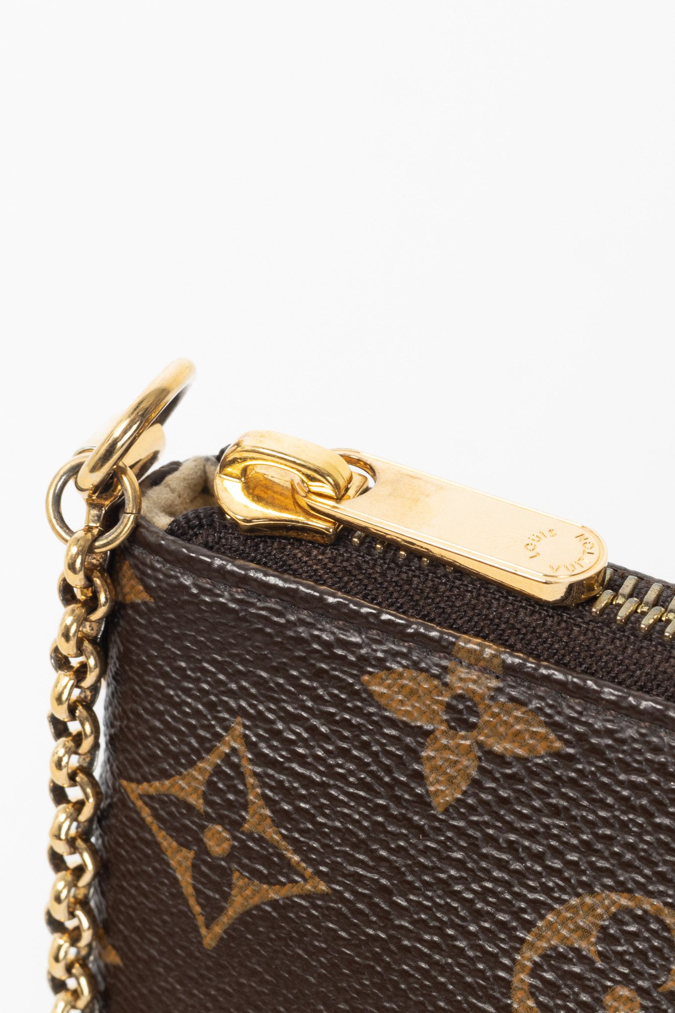 Louis Vuitton Louis Vuitton Milla MM Monogram Canvas Pochette Size ONE SIZE - 9 Thumbnail