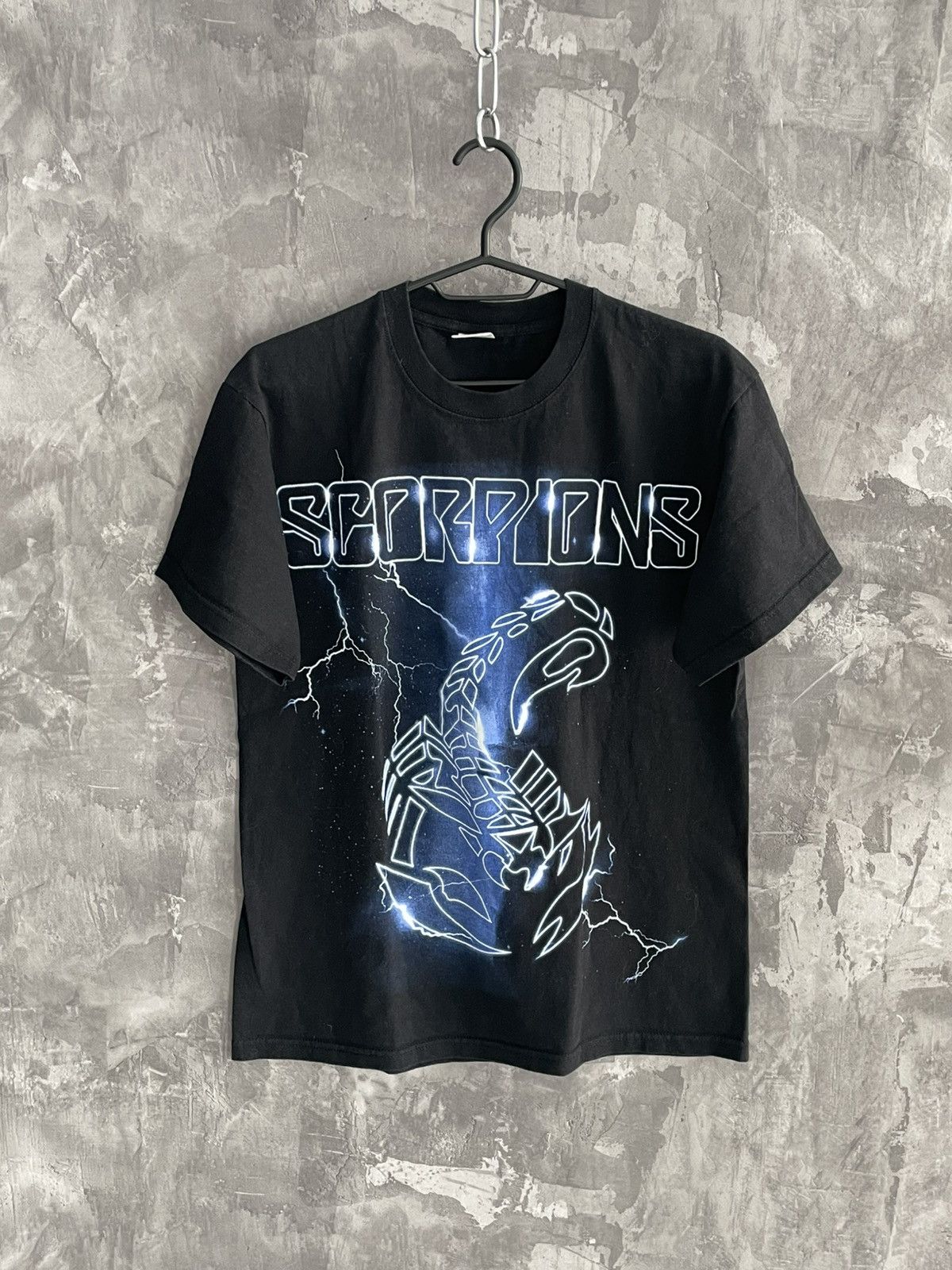 Band Tees × Vintage Vintage 90s Scorpions Spell Out Logo Band T shirt Size US M / EU 48-50 / 2 - 1 Thumbnail