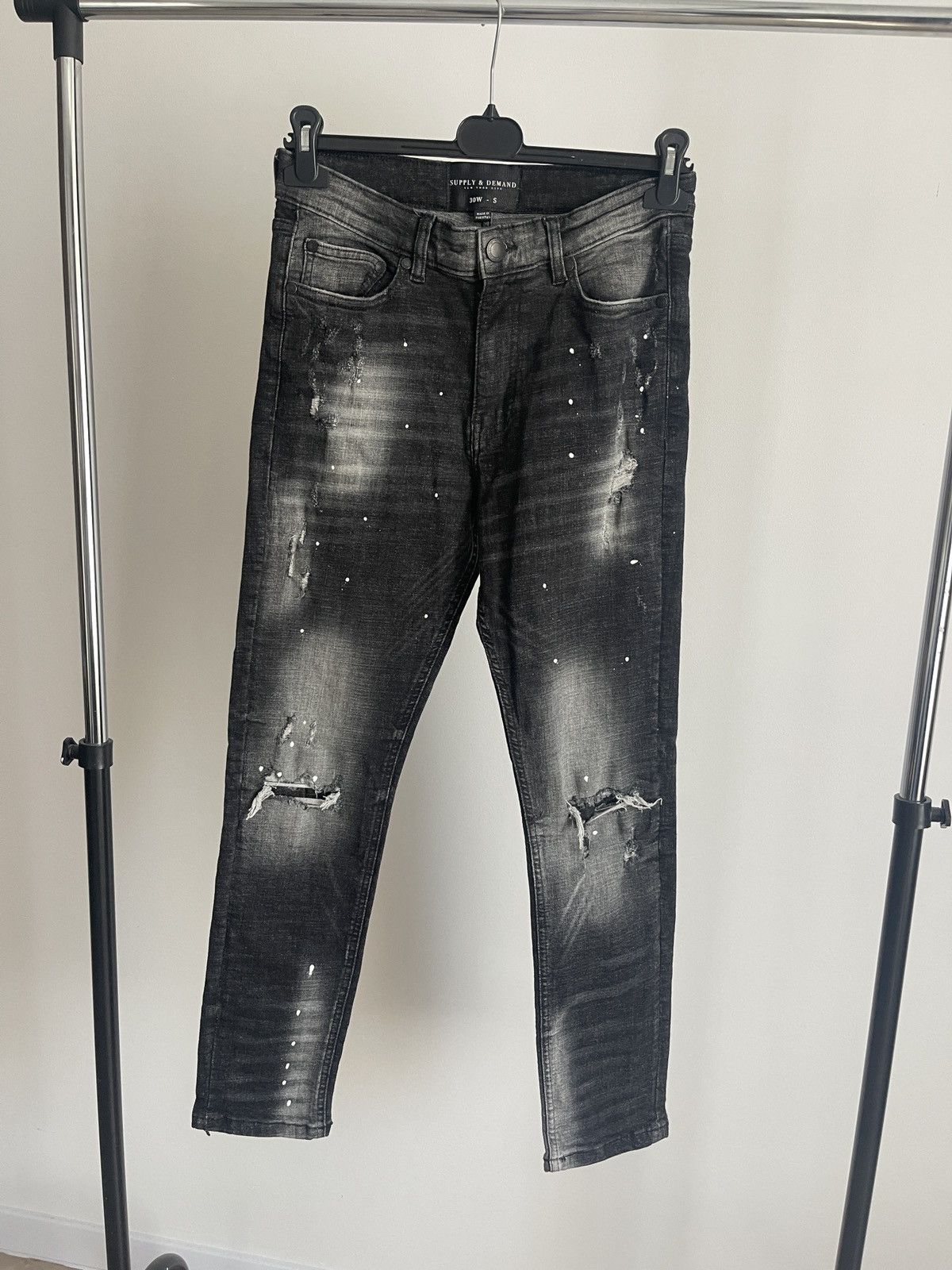 Supply & Demand Supply & Demand NYC Distressed Paint Splatter Jeans W30 Size US 30 / EU 46 - 8 Thumbnail