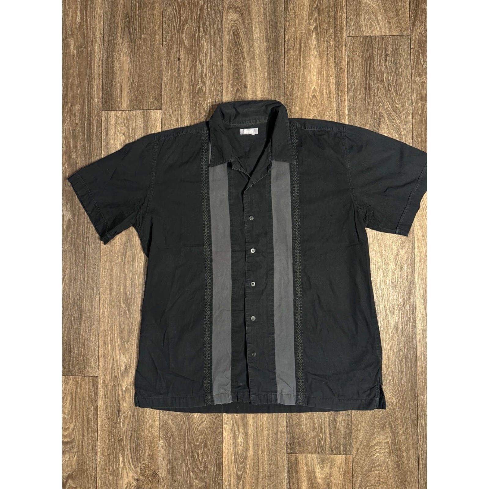 Vintage VINTAGE Utility Short Sleeve Button-Down Shirt XL Black Mens Skate Shirt Size US XL / EU 56 / 4 - 2 Thumbnail