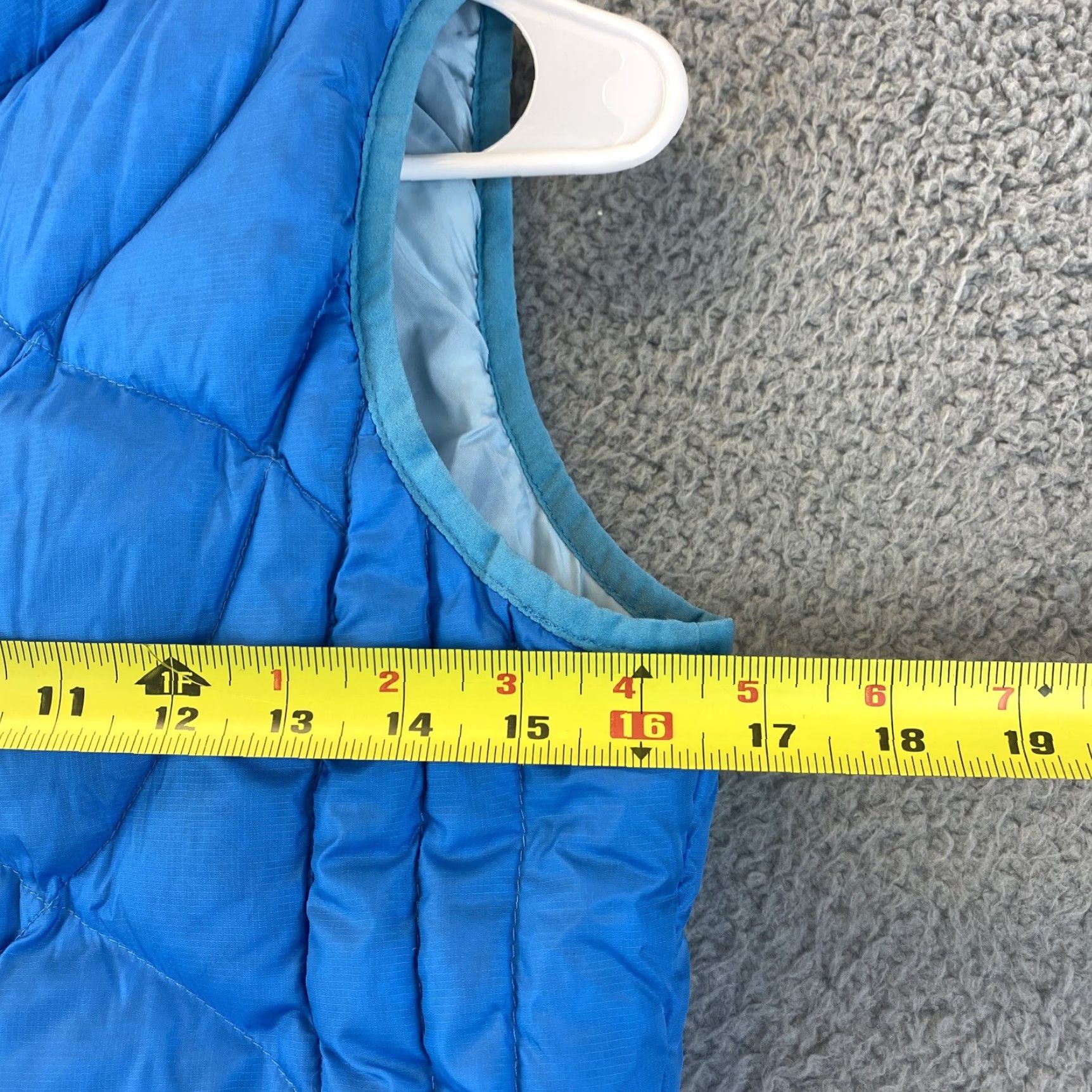 Vintage L.L. Bean Blue Sleeveless Full Zip Polyester Down Vest. M 10-12 Women’s / 50-12 Size M / US 6-8 / IT 42-44 - 5 Thumbnail