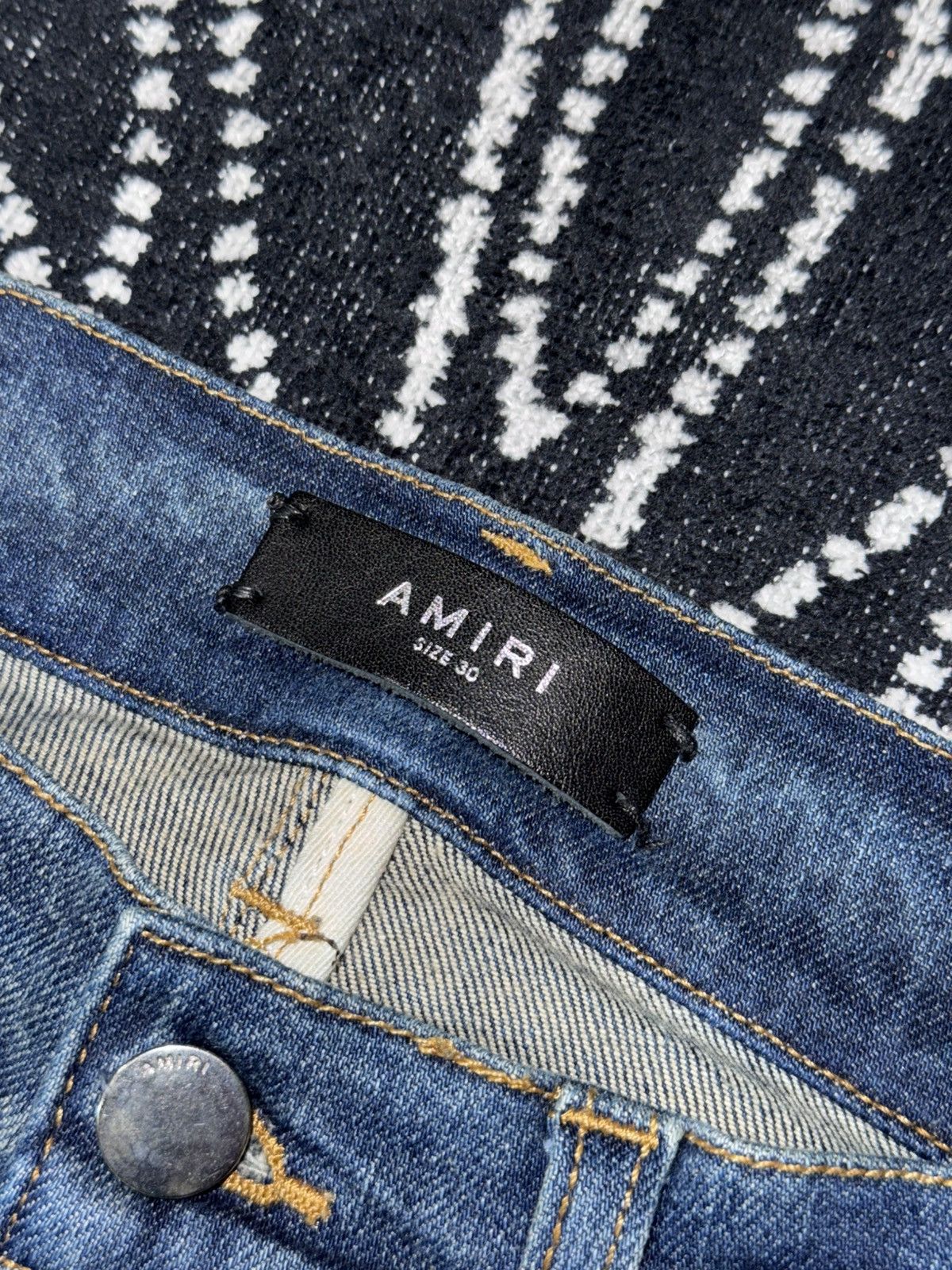Amiri AMIRI BANDANA PURPLE ENGLISH LOGO JEANS Size US 30 / EU 46 - 10 Thumbnail