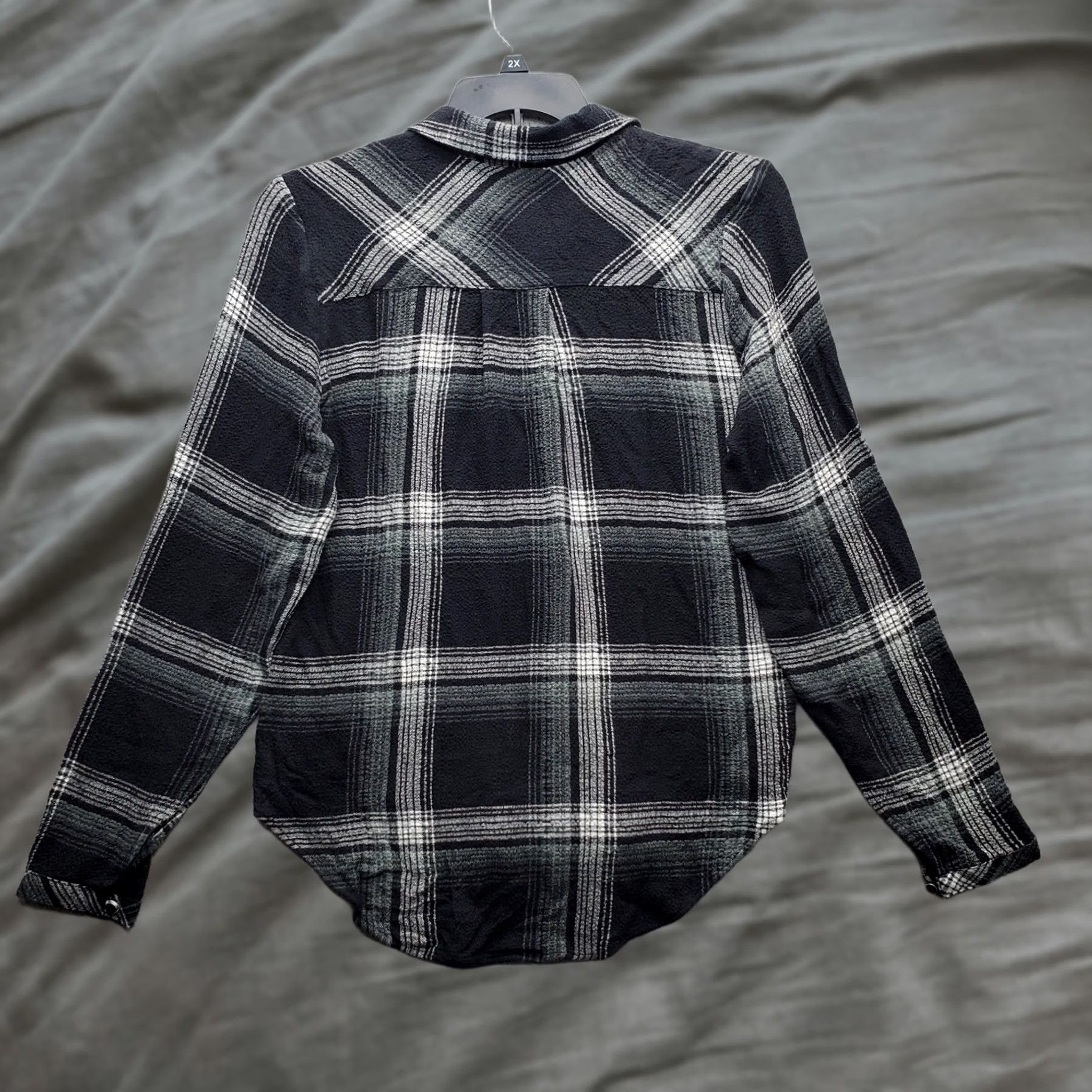 CLOT Cloth & Stone Flannel Shirt Womens S Multi Plaid Long Sleeve Button-Up Shirt Womens Size S Size S / US 4 / IT 40 - 1 Thumbnail