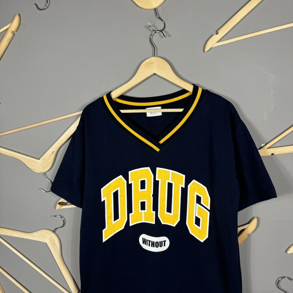 Japanese Brand E.A# Without Drug Made in Korea T-shirt Size US M / EU 48-50 / 2 - 3 Thumbnail
