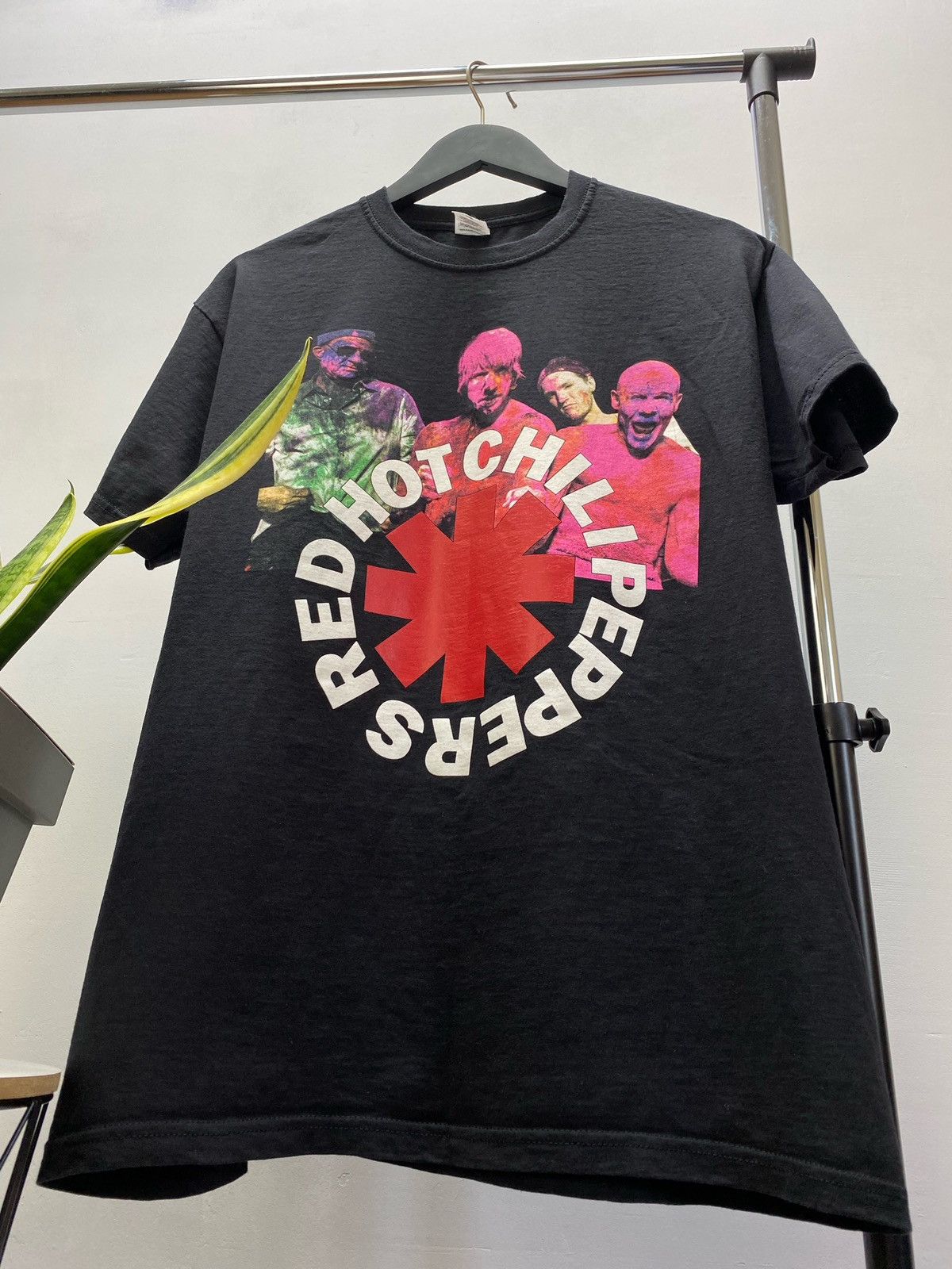 Band Tees × Vintage RHCP Red Hot Chili Peppers Tour 2019 Australia T Shirt Size US L / EU 52-54 / 3 - 4 Thumbnail