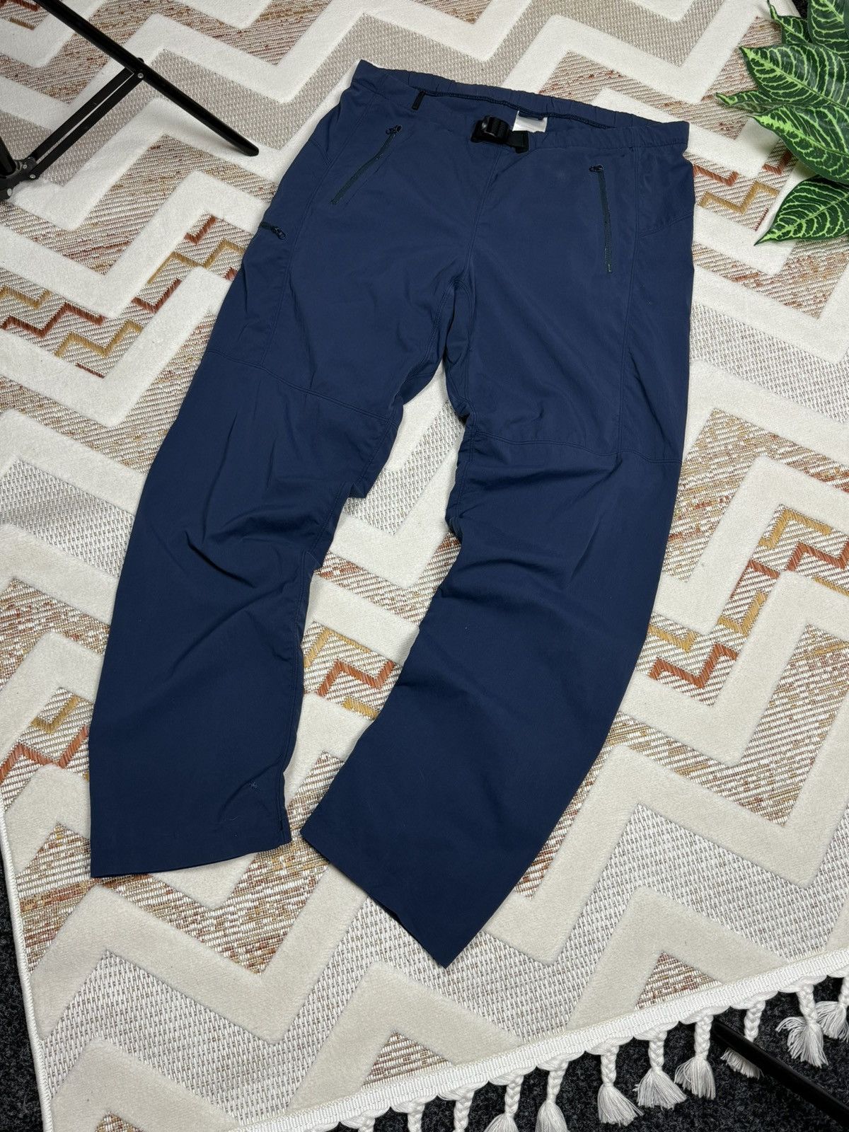 Arc’teryx Outdoor pants y2k Drill style Gorpcore size S
