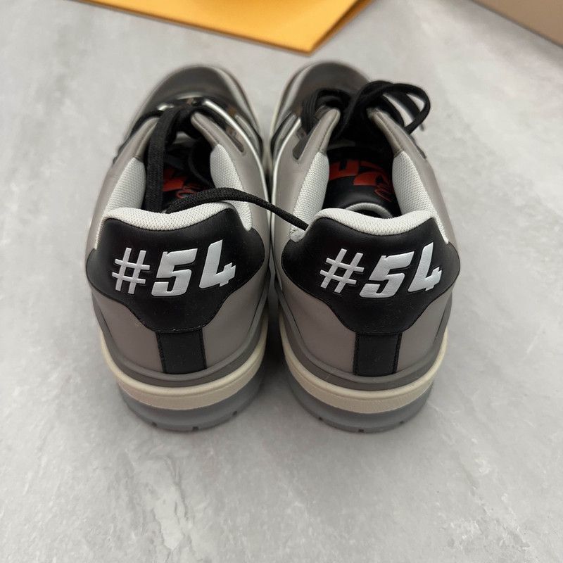 Louis Vuitton Louis Vuitton Low-Top Fashion Sneakers for Men and Women -2 Size US 7.5 / EU 40-41 - 3 Thumbnail