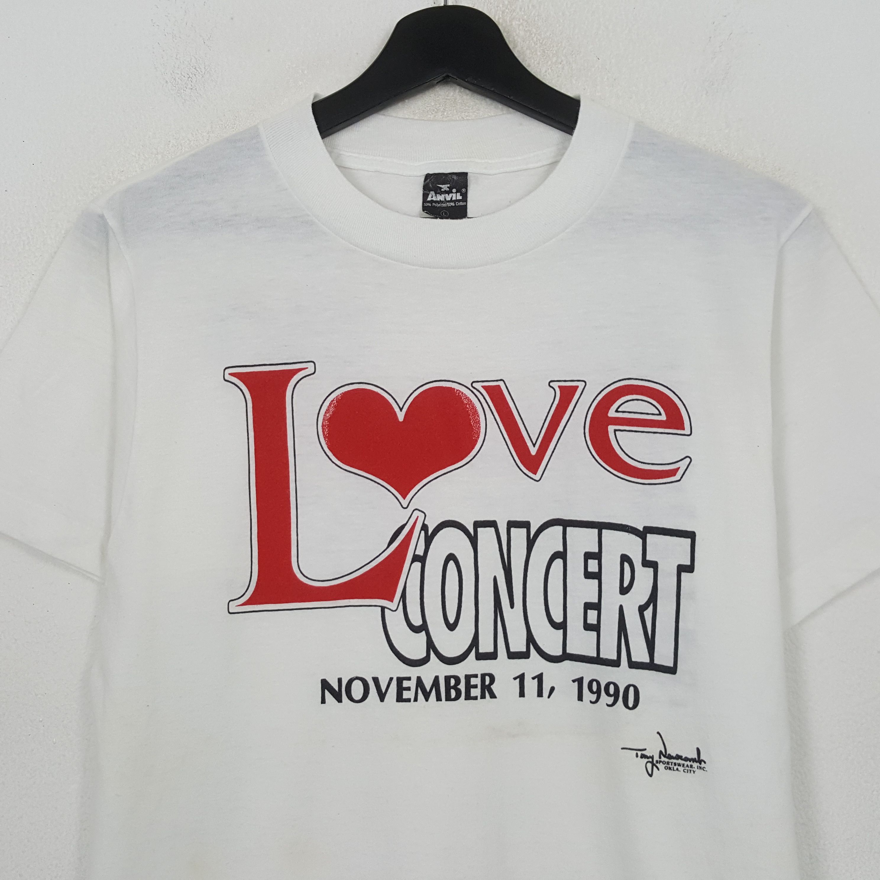 Anvil Love Concert 1990 Vintage Tour Tshirt RR29 Size US S / EU 44-46 / 1 - 2 Thumbnail