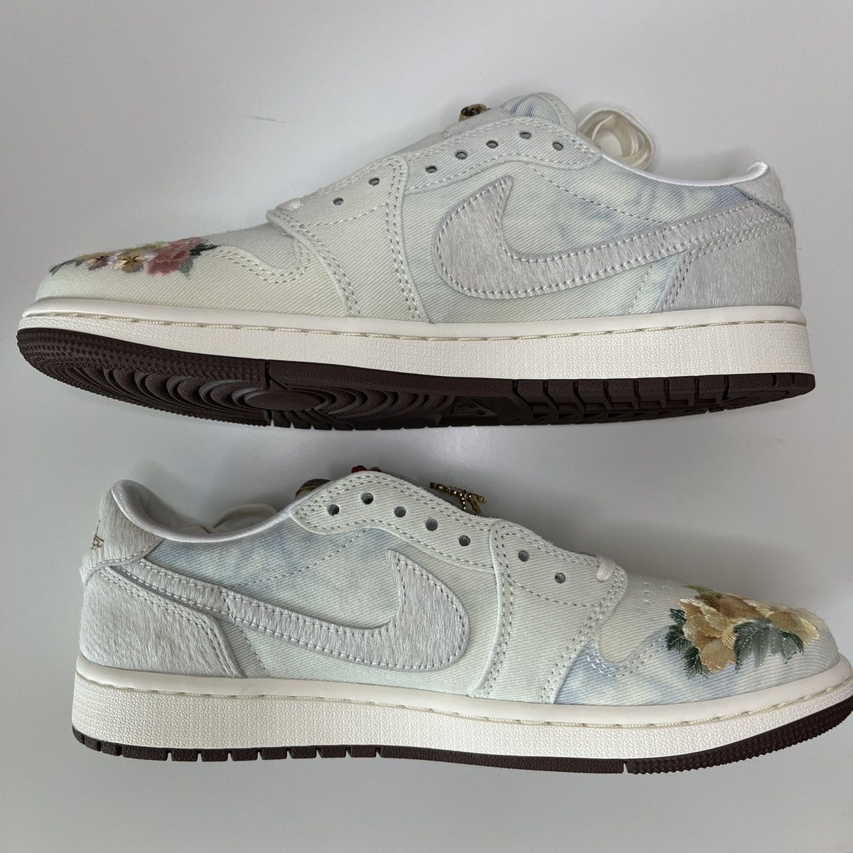Jordan Brand Air Jordan 1 Retro Low OG GC “Football Grey/Sail” IQ1108-011 Size US 9 / EU 42 - 3 Thumbnail