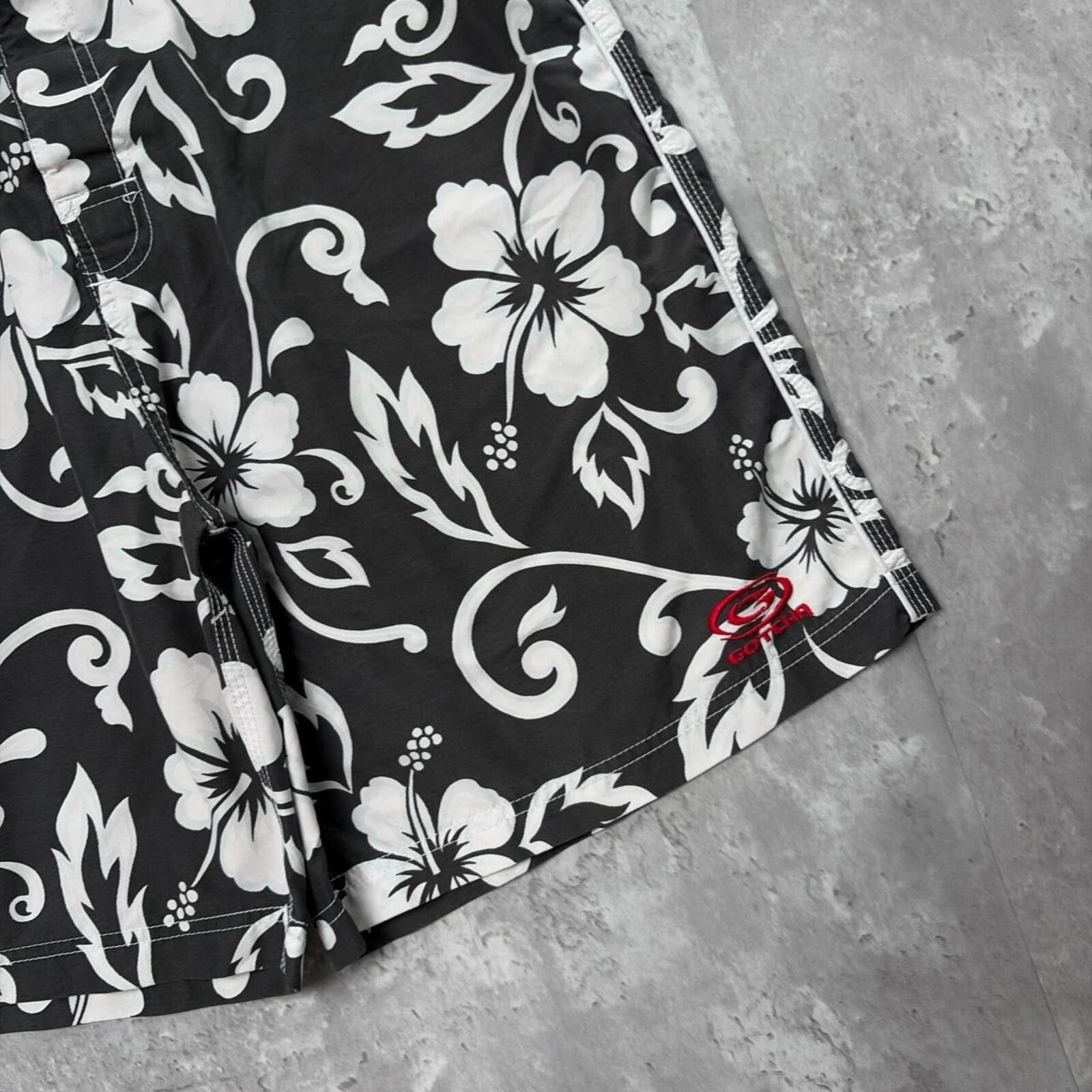 Gotcha Vintage Gotcha Surf Grunge Floral Hawaii Baggy Board Shorts Size US 36 / EU 52 - 3 Thumbnail