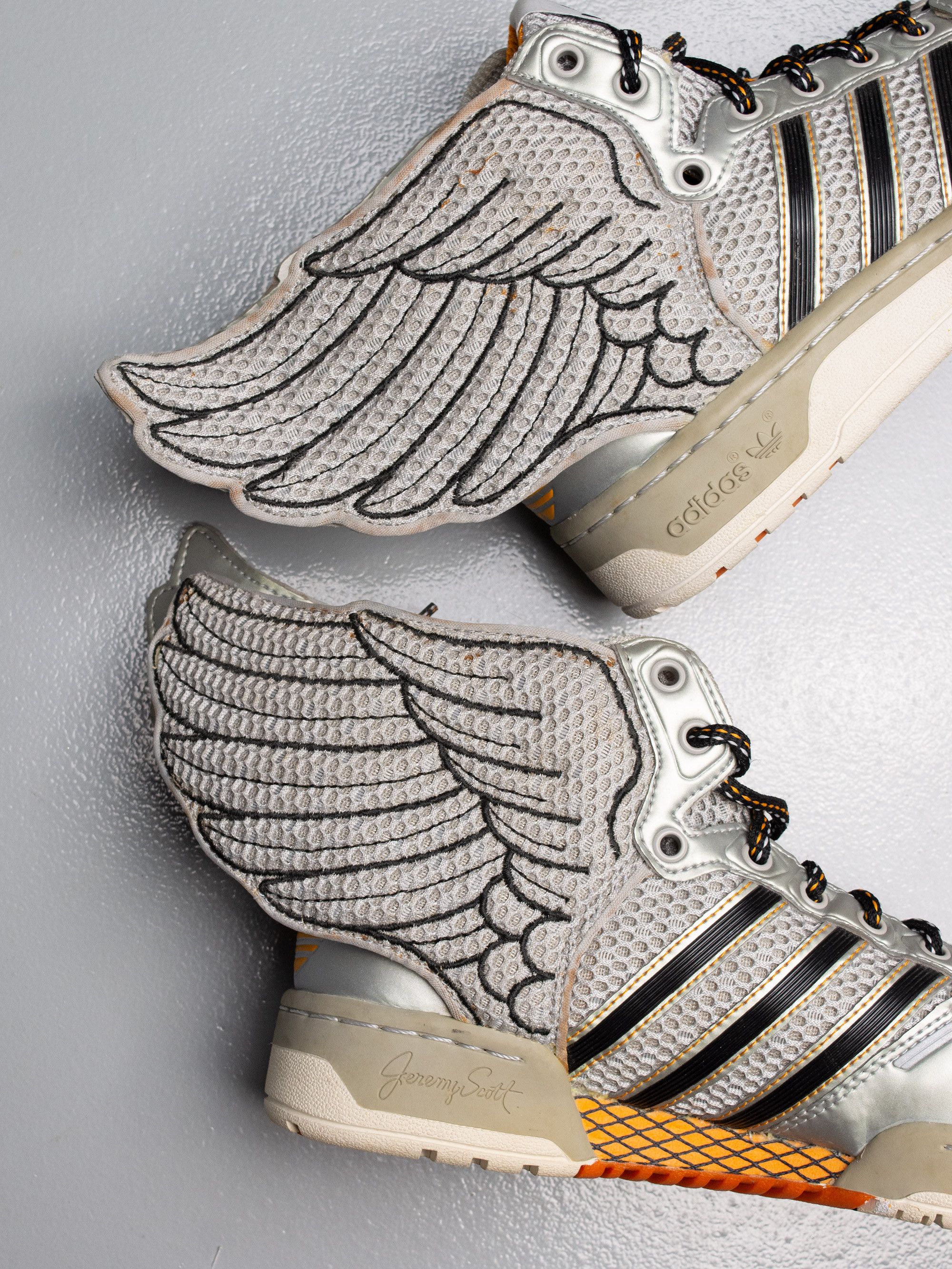 Adidas × Jeremy Scott adidas X Jeremy Scott AW12 JS Wings "Mesh" Metallic Silver Size US 5 / EU 37 - 9 Thumbnail