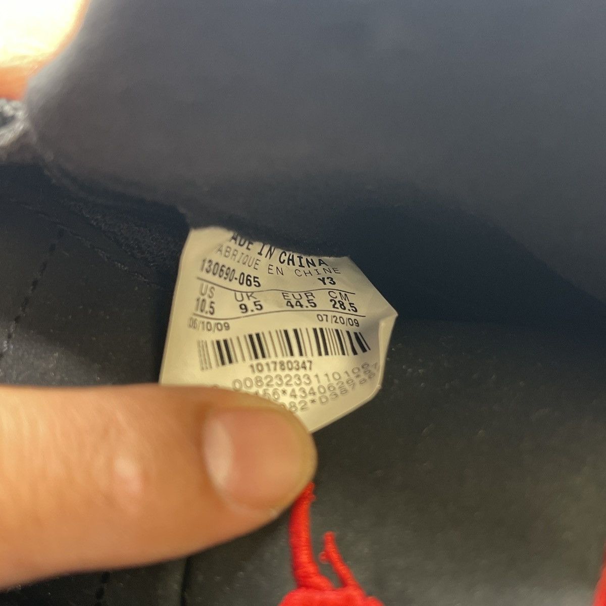 Jordan Brand Air Jordan 12 flu game Size US 10.5 / EU 43-44 - 8 Thumbnail
