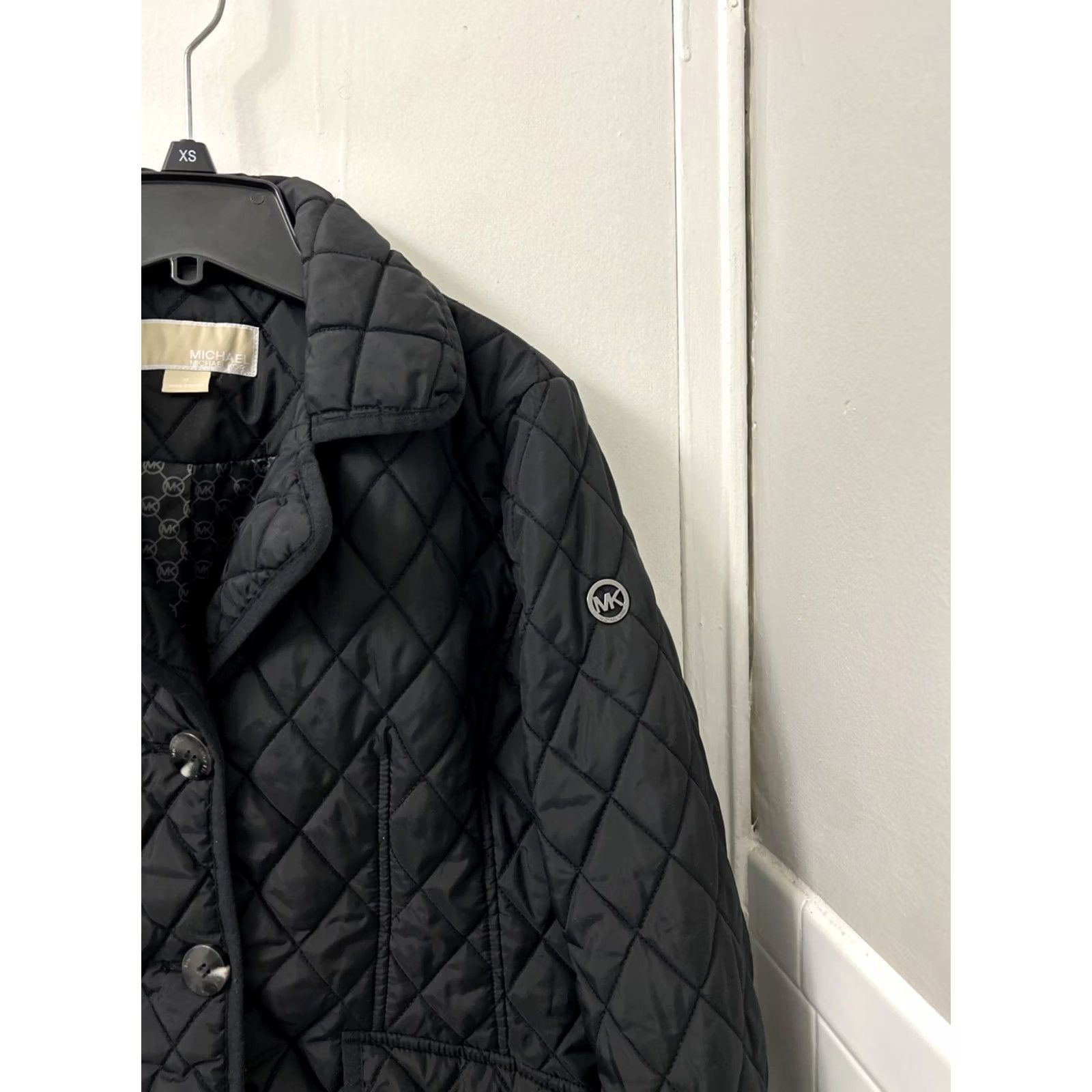 Michael Kors Michael Kors Quilted Jacket Womens M Black Coat Puffer Lined Pockets Monogram Size M / US 6-8 / IT 42-44 - 4 Thumbnail