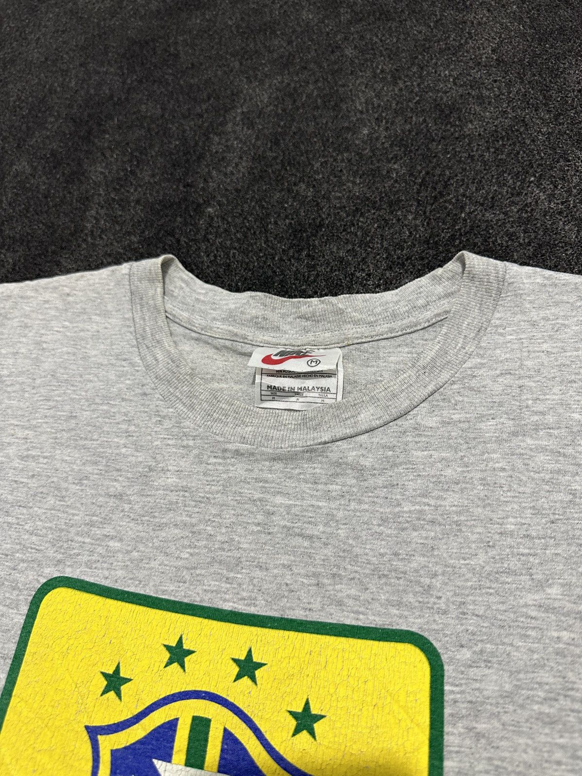 Nike Nike Vintage Y2K Brazil CBF "Just Do It" Futebol T-Shirt Size US M / EU 48-50 / 2 - 3 Thumbnail