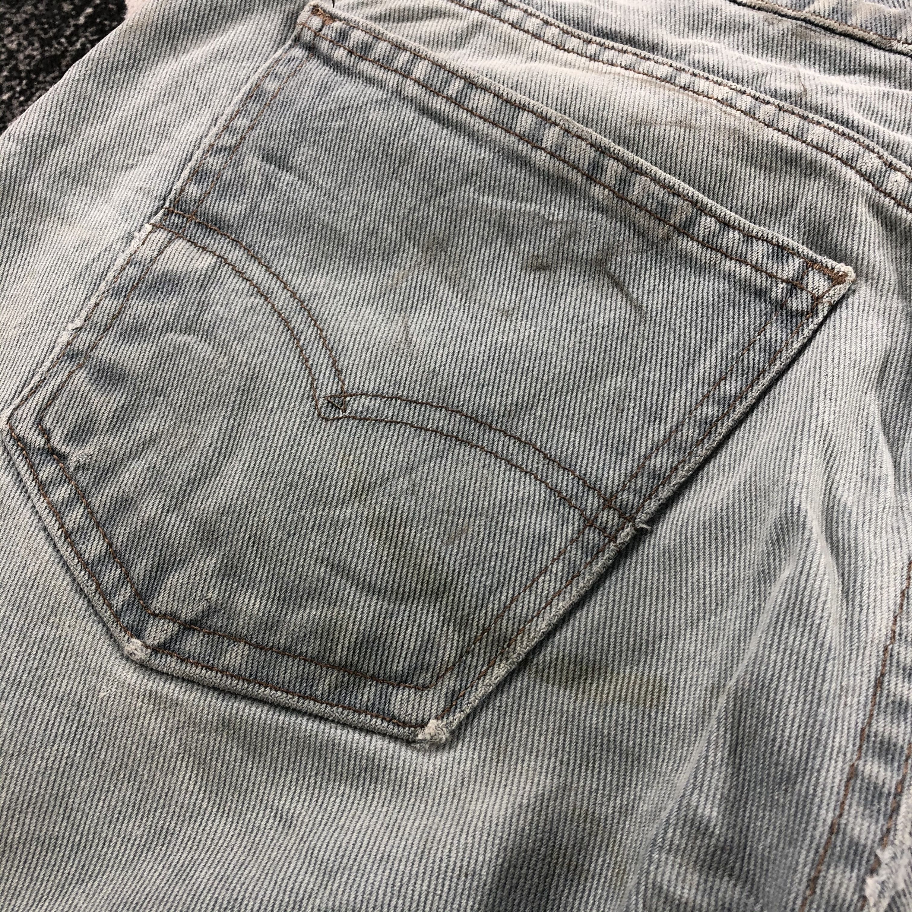 Levi's Vintage 90s Levi's 550 Jeans Dirty Blue Wash Denim KJ1046 Size US 36 / EU 52 - 9 Thumbnail