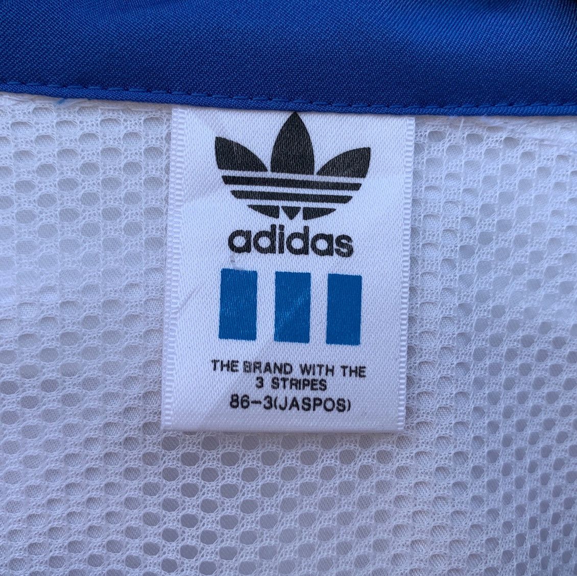Vintage Vintage 90s Adidas zipper Windbreaker Jacket Size US S / EU 44-46 / 1 - 11 Thumbnail