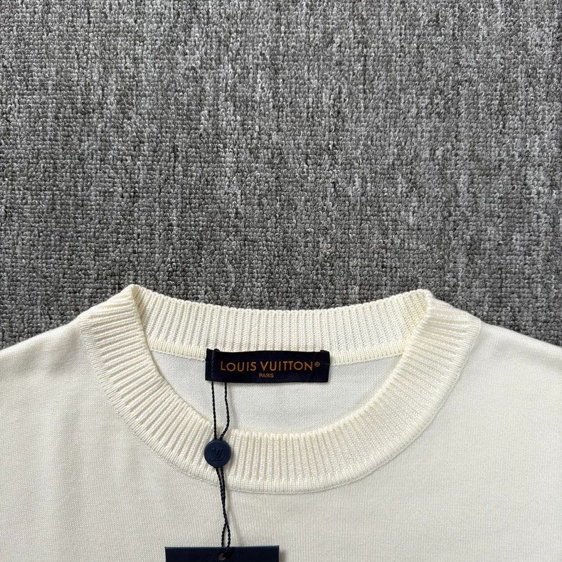 Louis Vuitton LOUIS VUITTON White Pin Short Sleeve 2501-Nextarrow Size US L / EU 52-54 / 3 - 3 Thumbnail