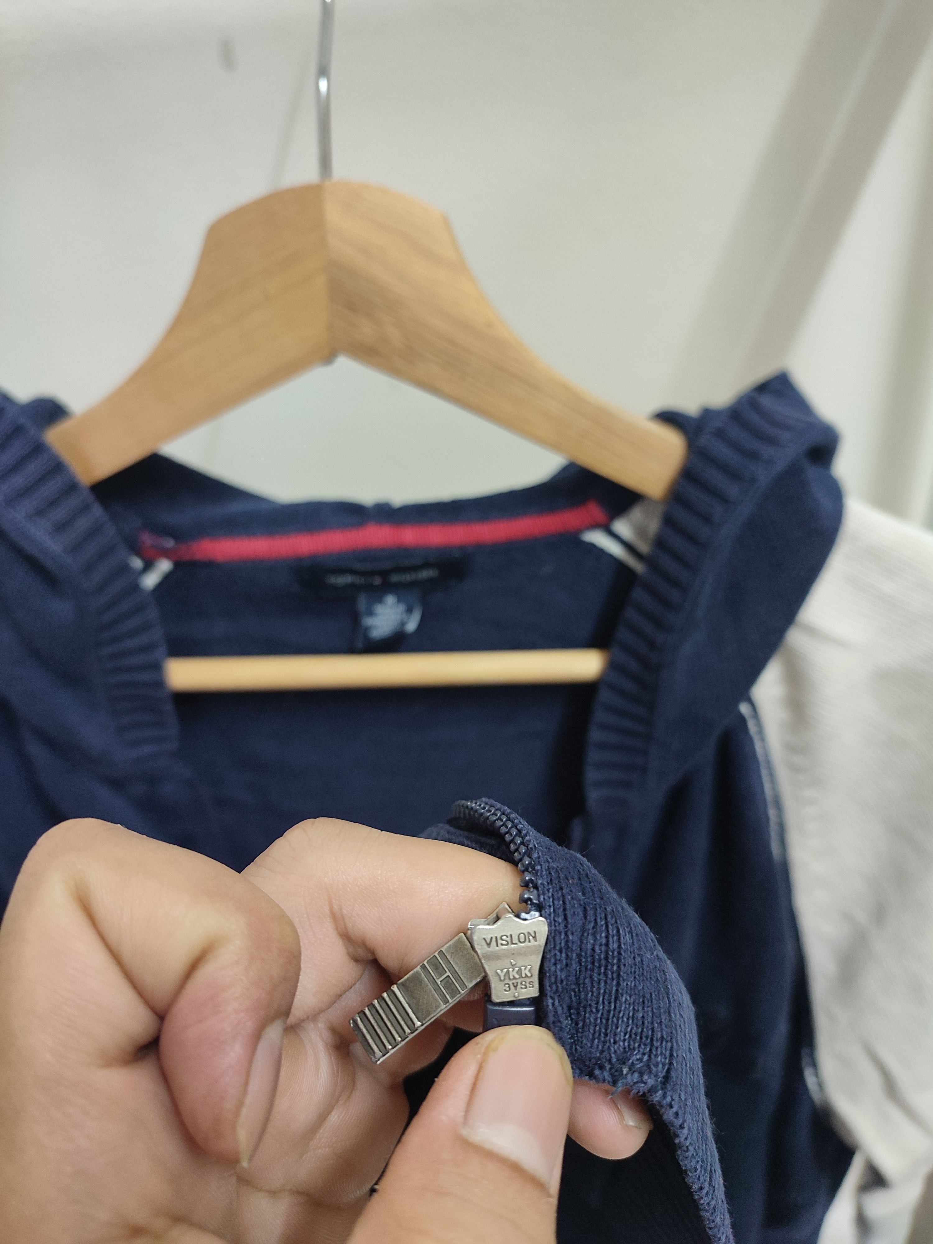 Tommy Hilfiger Vintage Tommy Hilfiger Embroidery Knitted Hoodies Size US M / EU 48-50 / 2 - 8 Thumbnail