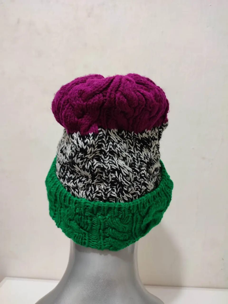 Japanese Brand Amina Nice Design 3 Tone Colour Beanie Hats Size ONE SIZE - 6 Thumbnail
