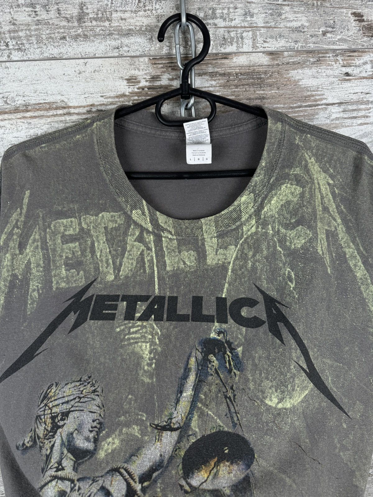 Band Tees Mens Vintage Metallica T-shirt Justice Neon all rock band Size US L / EU 52-54 / 3 - 5 Thumbnail