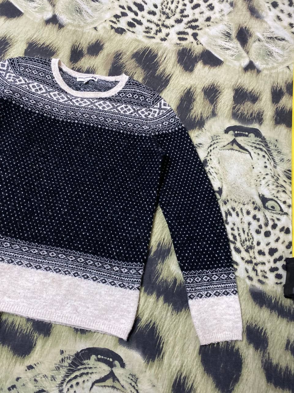 Uniqlo Vintage print Sweaters Uniqlo Y2K size L streetwear Size US L / EU 52-54 / 3 - 10 Thumbnail