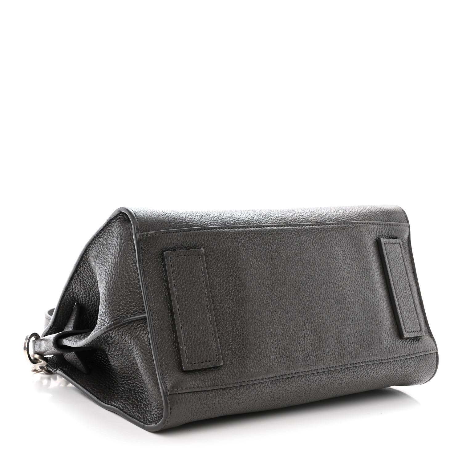 Saint Laurent Paris o1b1hav110824 Size: OS / Sac De Baby Leather Bag in Black Size ONE SIZE - 4 Thumbnail