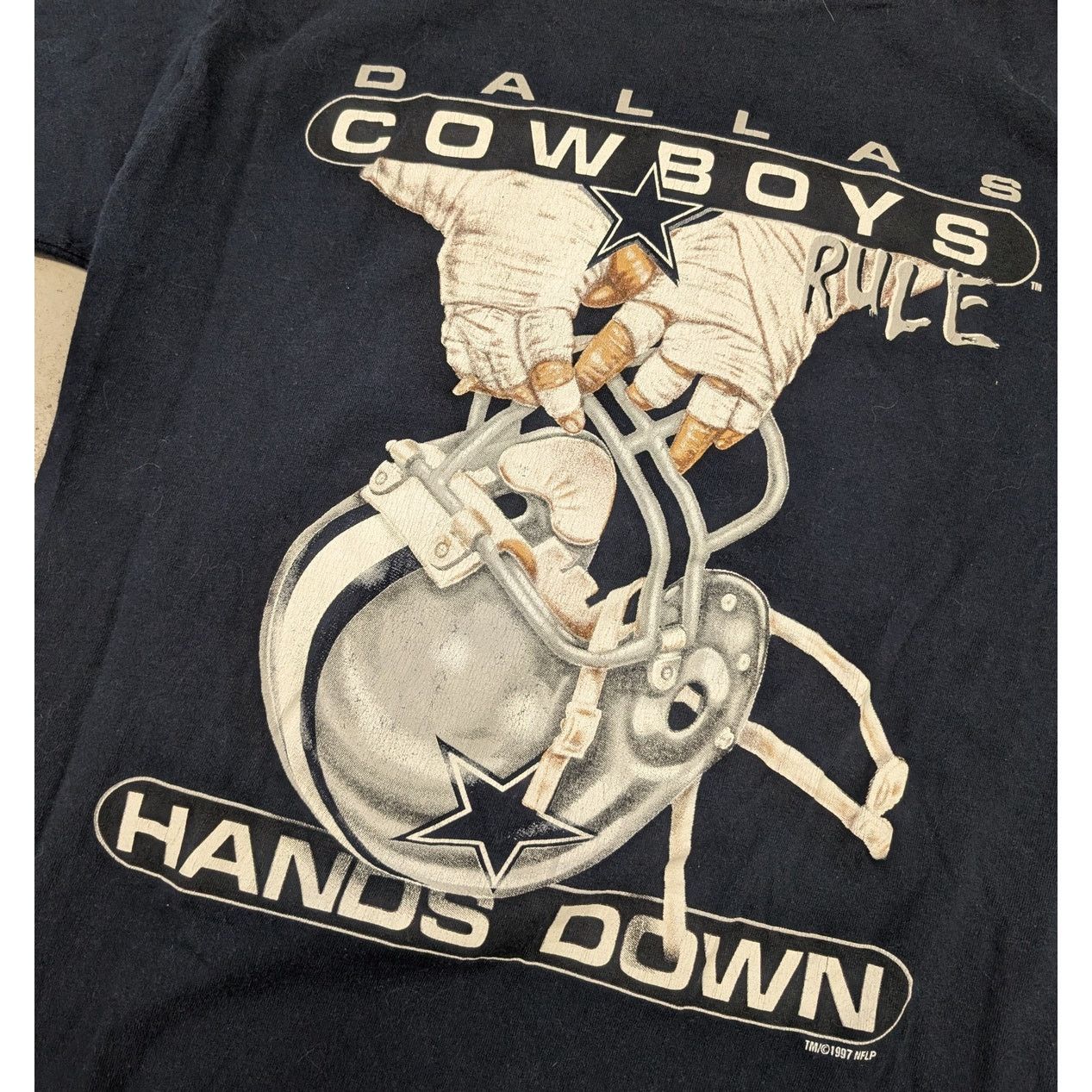 NFL × Vintage Vintage Dallas Cowboys Hands Down NFL t-shirt Size US L / EU 52-54 / 3 - 2 Thumbnail