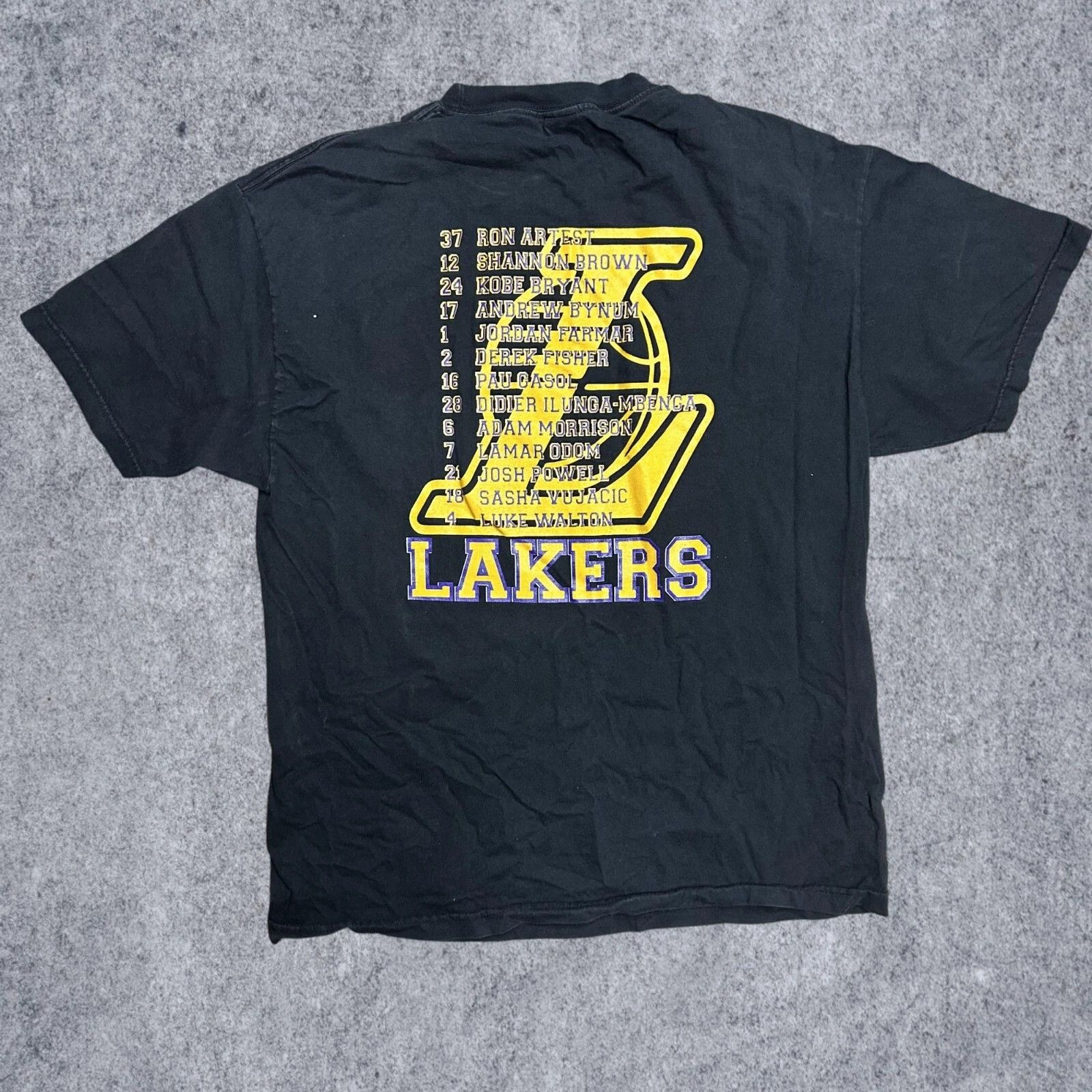 Gildan 2010 LA Lakers NBA Kobe Bryant Pau Gasol Championship Shirt Size US XL / EU 56 / 4 - 2 Thumbnail