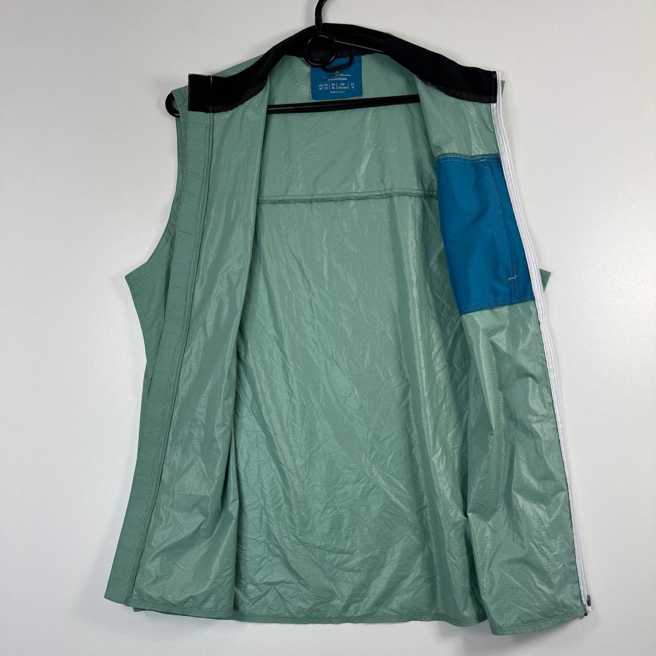 Other Ronhill Running Vest Green Full Zip Sleeveless Mens Size M Size US M / EU 48-50 / 2 - 3 Thumbnail