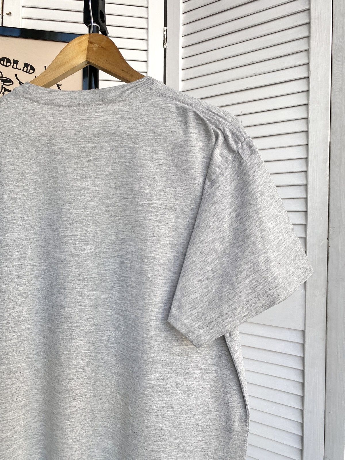 Nike × Vintage Nike Vintage Center Big Swoosh Logo Tee Shirt Y2K Size US L / EU 52-54 / 3 - 8 Thumbnail