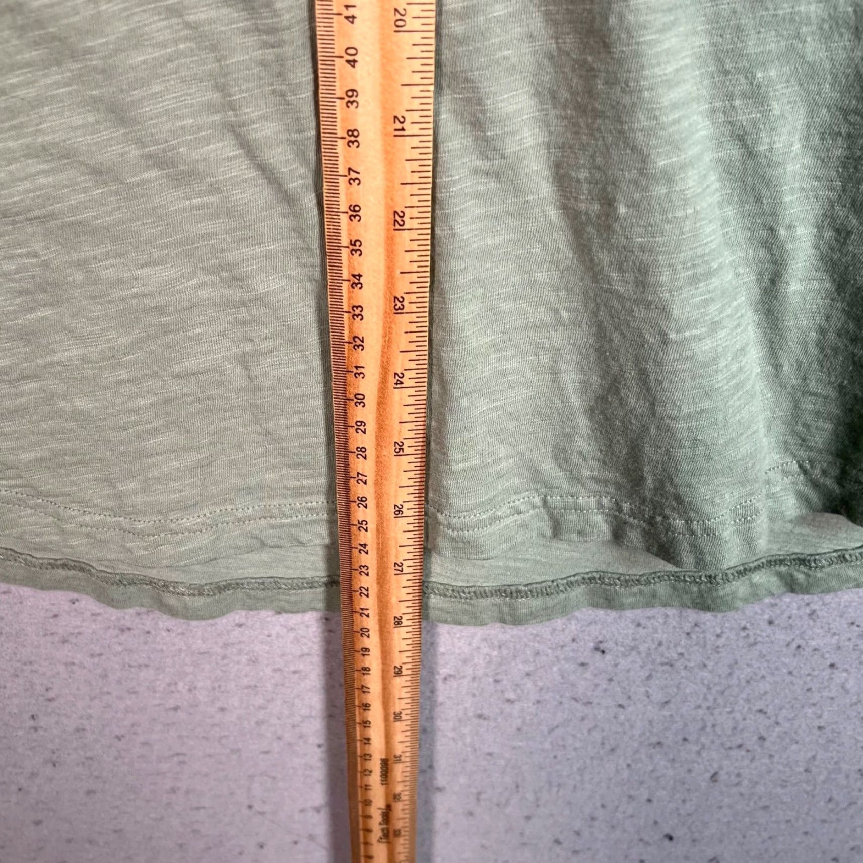 Gap Gap Mens XL Green Henley T-Shirt 100% Cotton Short Sleeve Slub Curved Hem Shirt VINTAGE? No, 2020-2029 Size US XL / EU 56 / 4 - 6 Thumbnail