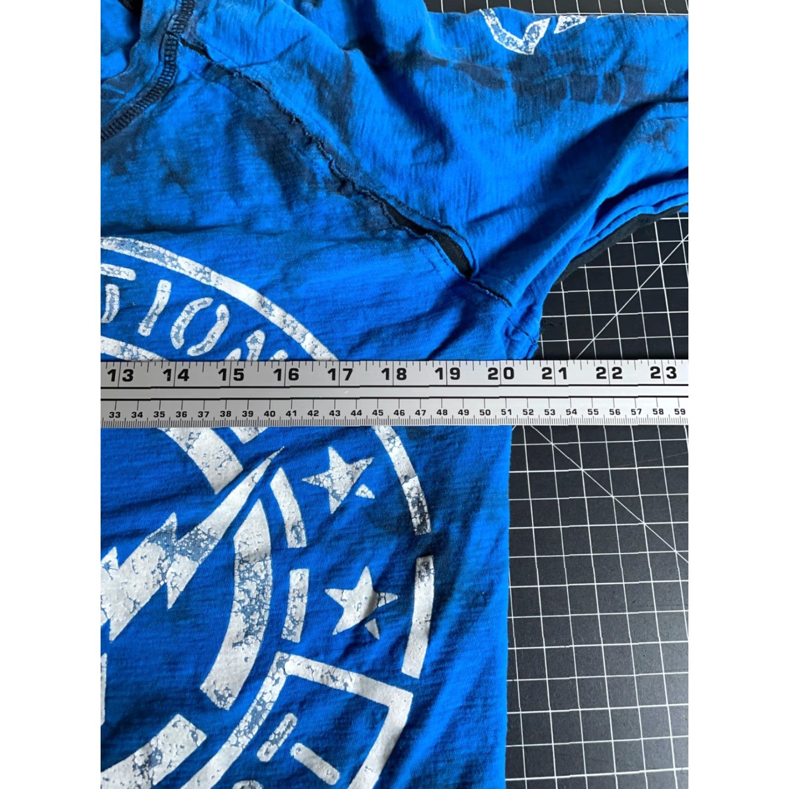 Affliction VINTAGE Affliction T-Shirt Mens Medium Blue Long Sleeve Graphic Print Skull Rock Tribal Double-Sided Raw Edges Y2K USA Made Size US M / EU 48-50 / 2 - 5 Thumbnail