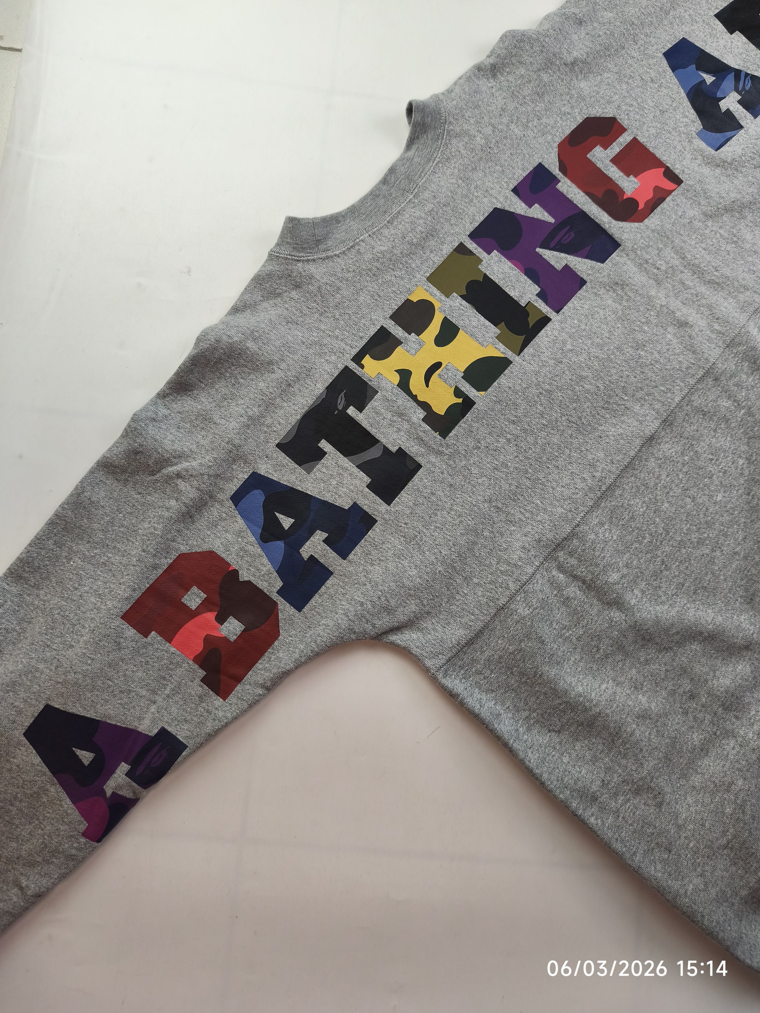 Bape Bape - one point - multi camou script sweatshirt Size US L / EU 52-54 / 3 - 13 Thumbnail