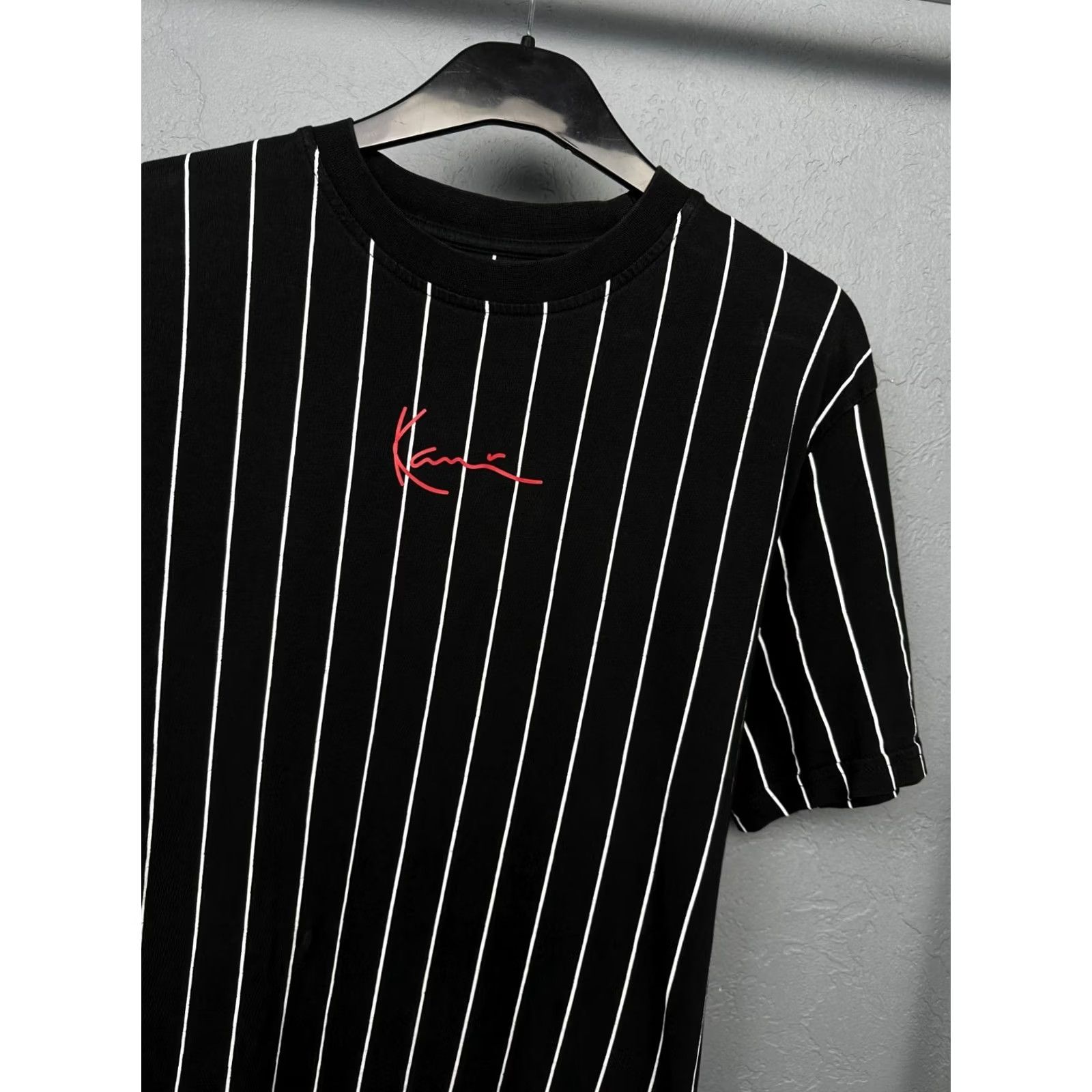 Karl Kani Karl Kani Mens Crew Neck Center Logo Striped T-Shirt S Black Cotton Logo T-Shirt Mens Size US S / EU 44-46 / 1 - 2 Thumbnail