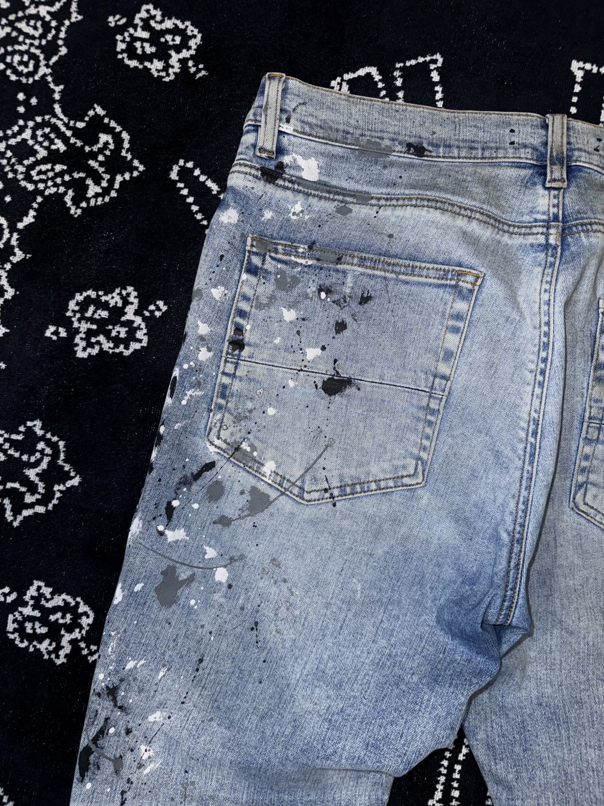 Amiri AMIRI MX1 PAINTED BLUE JEANS Size US 34 / EU 50 - 15 Thumbnail