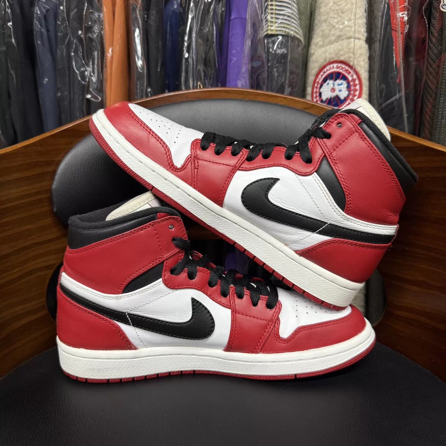 Nike AJ1 Chicago 2013 40 - Near Mint Box Size US 7 / EU 40 - 7 Thumbnail
