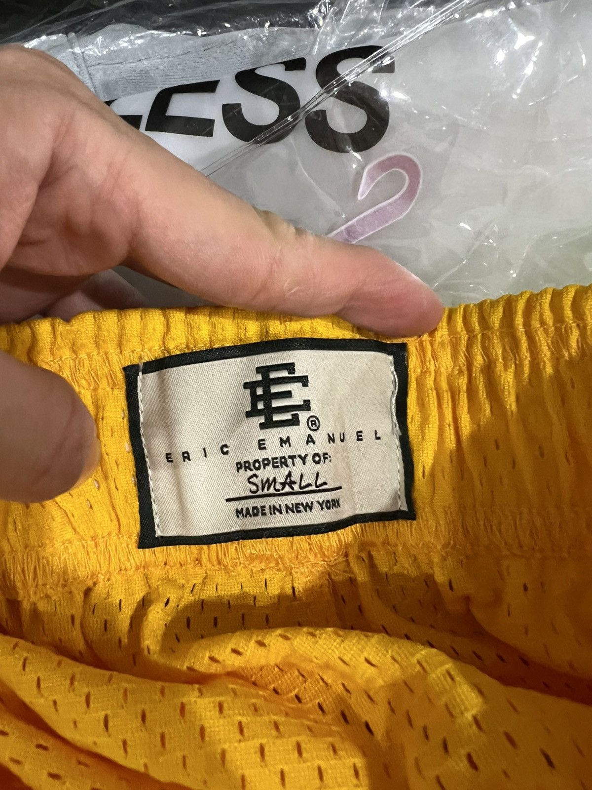 Eric Emanuel Eric Emanuel Warren Lotas Shorts S Yellow Gold Size US 30 / EU 46 - 2 Thumbnail