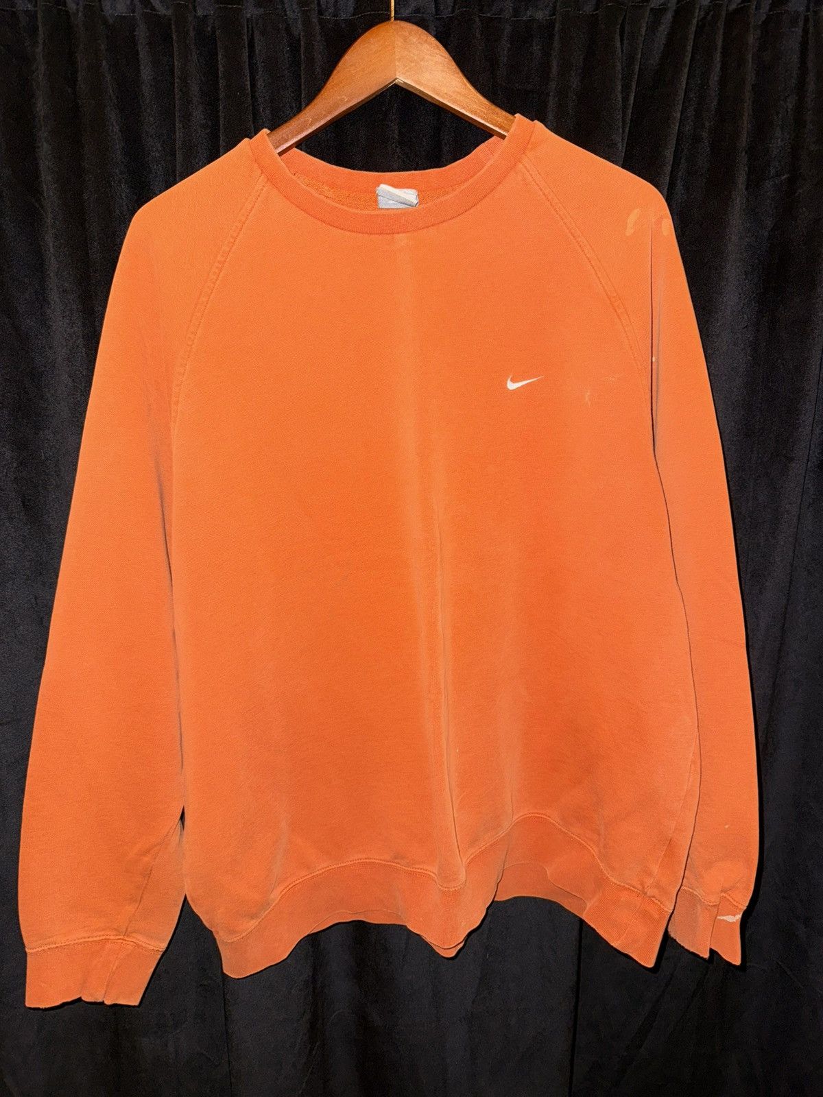 Nike Vintage Nike Crewneck Orange XL Size US XL / EU 56 / 4 - 1 Thumbnail