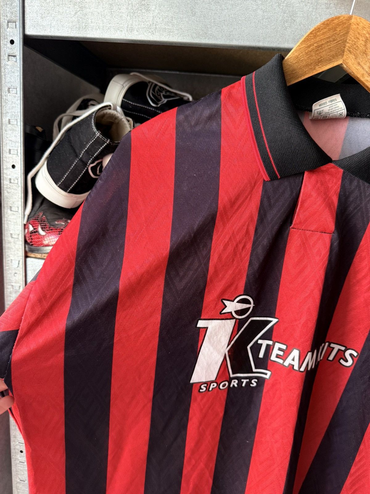 Sports Specialties ROMFORD F.C VINTAGE 1992-95 #7 MATCH WORN LONG SLEEVE RARE Size US XL / EU 56 / 4 - 5 Thumbnail